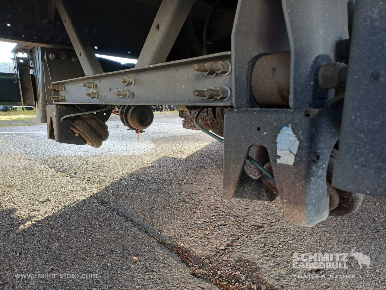 SCHMITZ Auflieger Curtainsider Mega - Pressukapellipuoliperävaunu: kuva SCHMITZ Auflieger Curtainsider Mega - Pressukapellipuoliperävaunu SCHMITZ Auflieger Curtainsider Mega - Pressukapellipuoliperävaunu: kuva SCHMITZ Auflieger Curtainsider Mega - Pressukapellipuoliperävaunu