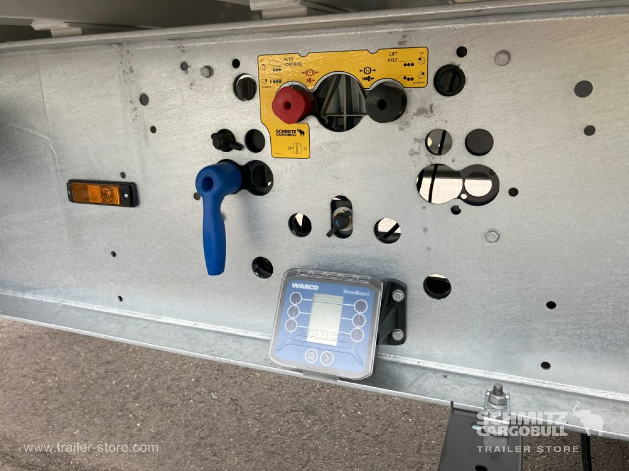 SCHMITZ Auflieger Kipper Alukastenmulde 52m³ - Kippiauto puoliperävaunu: kuva SCHMITZ Auflieger Kipper Alukastenmulde 52m³ - Kippiauto puoliperävaunu SCHMITZ Auflieger Kipper Alukastenmulde 52m³ - Kippiauto puoliperävaunu: kuva SCHMITZ Auflieger Kipper Alukastenmulde 52m³ - Kippiauto puoliperävaunu