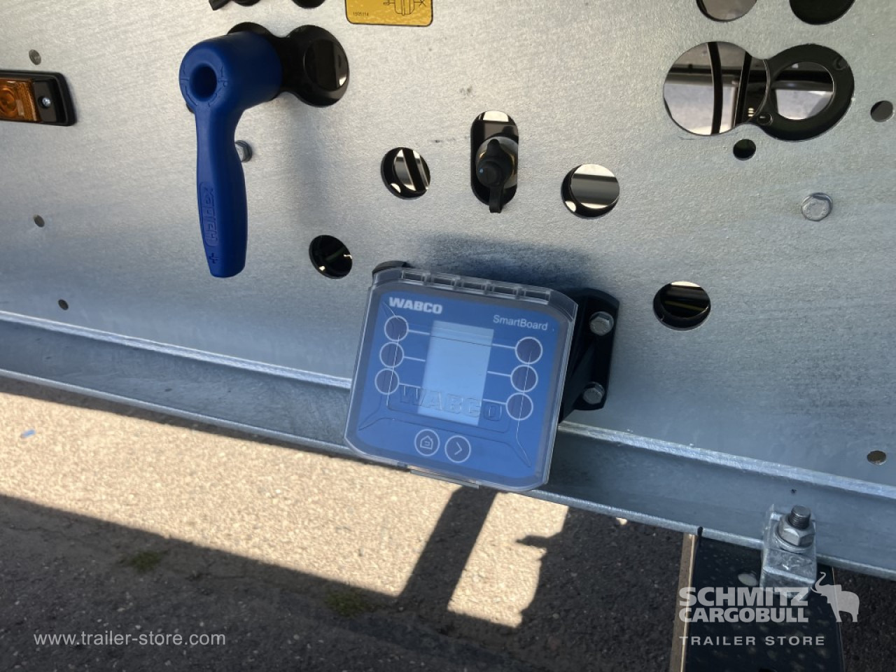 SCHMITZ Auflieger Kipper Alukastenmulde 52m³ - Kippiauto puoliperävaunu: kuva SCHMITZ Auflieger Kipper Alukastenmulde 52m³ - Kippiauto puoliperävaunu SCHMITZ Auflieger Kipper Alukastenmulde 52m³ - Kippiauto puoliperävaunu: kuva SCHMITZ Auflieger Kipper Alukastenmulde 52m³ - Kippiauto puoliperävaunu