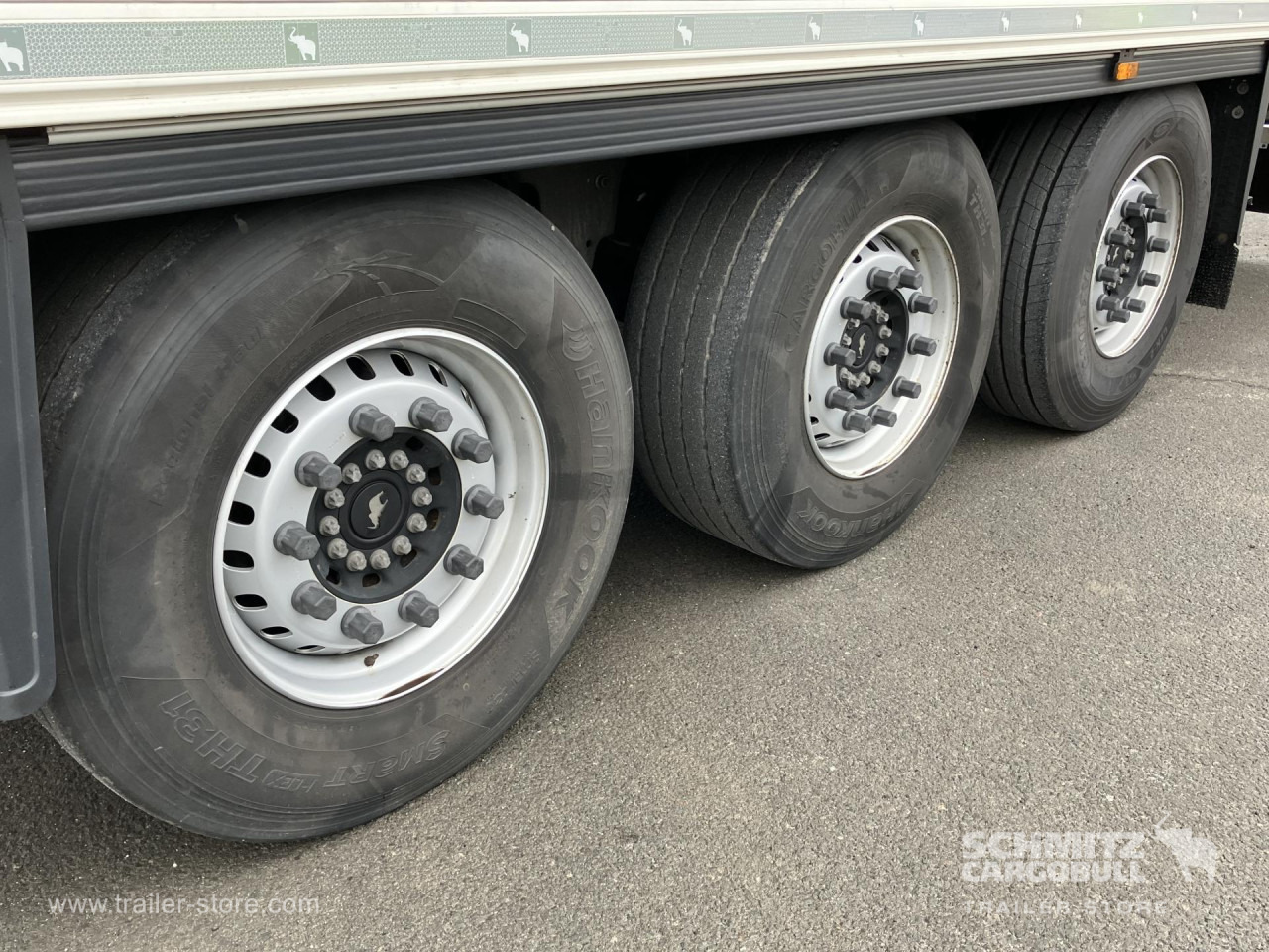 SCHMITZ Auflieger Tiefkühler Standard Double deck - Isoterminen puoliperävaunu: kuva SCHMITZ Auflieger Tiefkühler Standard Double deck - Isoterminen puoliperävaunu SCHMITZ Auflieger Tiefkühler Standard Double deck - Isoterminen puoliperävaunu: kuva SCHMITZ Auflieger Tiefkühler Standard Double deck - Isoterminen puoliperävaunu