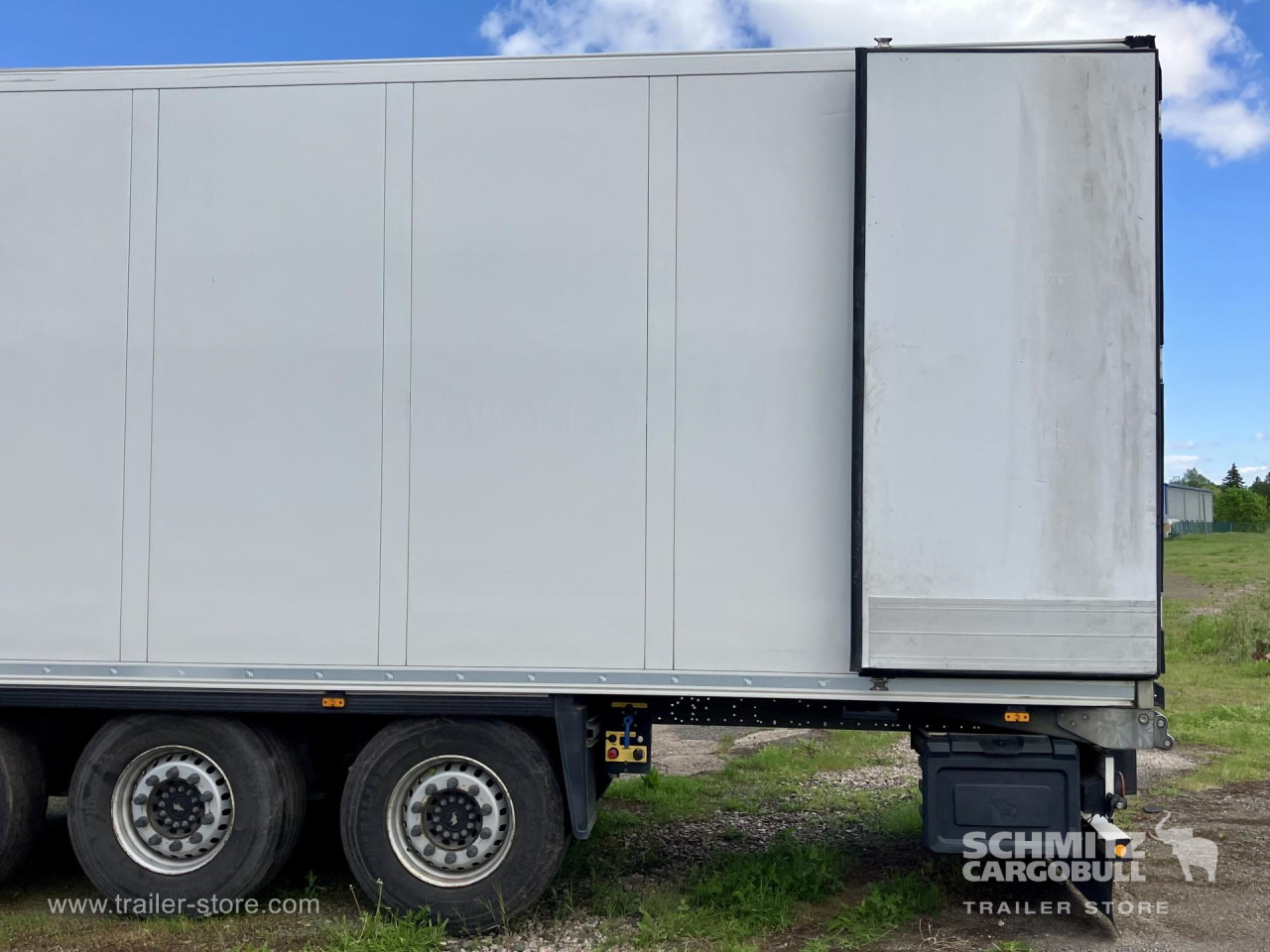 SCHMITZ Auflieger Tiefkühler Standard Double deck - Isoterminen puoliperävaunu: kuva SCHMITZ Auflieger Tiefkühler Standard Double deck - Isoterminen puoliperävaunu SCHMITZ Auflieger Tiefkühler Standard Double deck - Isoterminen puoliperävaunu: kuva SCHMITZ Auflieger Tiefkühler Standard Double deck - Isoterminen puoliperävaunu