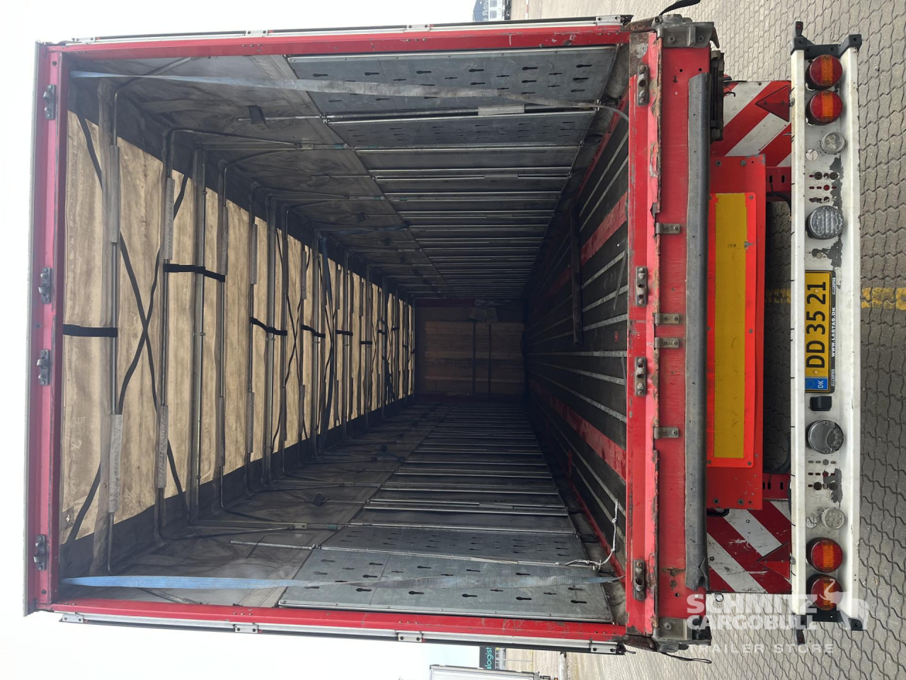 KEL-BERG Curtainsider Standard - Pressukapellipuoliperävaunu: kuva KEL-BERG Curtainsider Standard - Pressukapellipuoliperävaunu KEL-BERG Curtainsider Standard - Pressukapellipuoliperävaunu: kuva KEL-BERG Curtainsider Standard - Pressukapellipuoliperävaunu