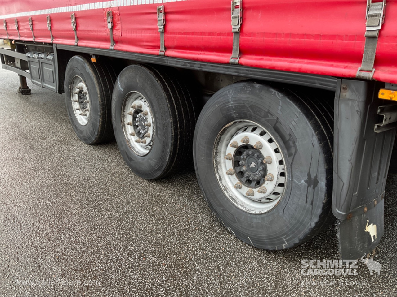 SCHMITZ Curtainsider Standard Forklift holder - Pressukapellipuoliperävaunu: kuva SCHMITZ Curtainsider Standard Forklift holder - Pressukapellipuoliperävaunu SCHMITZ Curtainsider Standard Forklift holder - Pressukapellipuoliperävaunu: kuva SCHMITZ Curtainsider Standard Forklift holder - Pressukapellipuoliperävaunu