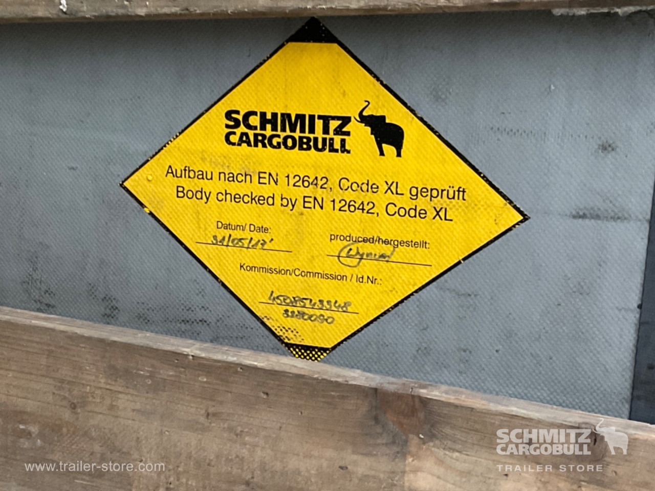 SCHMITZ Curtainsider Standard Forklift holder - Pressukapellipuoliperävaunu: kuva SCHMITZ Curtainsider Standard Forklift holder - Pressukapellipuoliperävaunu SCHMITZ Curtainsider Standard Forklift holder - Pressukapellipuoliperävaunu: kuva SCHMITZ Curtainsider Standard Forklift holder - Pressukapellipuoliperävaunu
