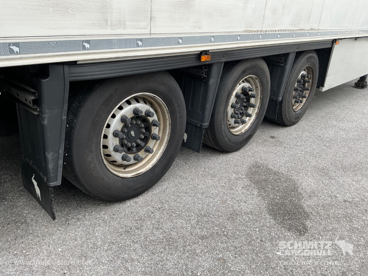 SCHMITZ Reefer Meat hanging system - Isoterminen puoliperävaunu: kuva SCHMITZ Reefer Meat hanging system - Isoterminen puoliperävaunu SCHMITZ Reefer Meat hanging system - Isoterminen puoliperävaunu: kuva SCHMITZ Reefer Meat hanging system - Isoterminen puoliperävaunu