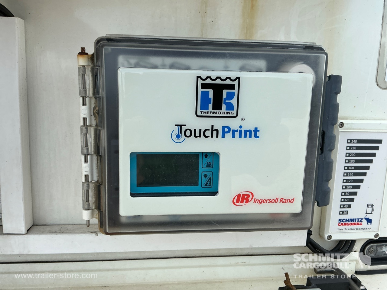 Isoterminen puoliperävaunu SCHMITZ Reefer Multitemp Double deck Taillift: kuva Isoterminen puoliperävaunu SCHMITZ Reefer Multitemp Double deck Taillift