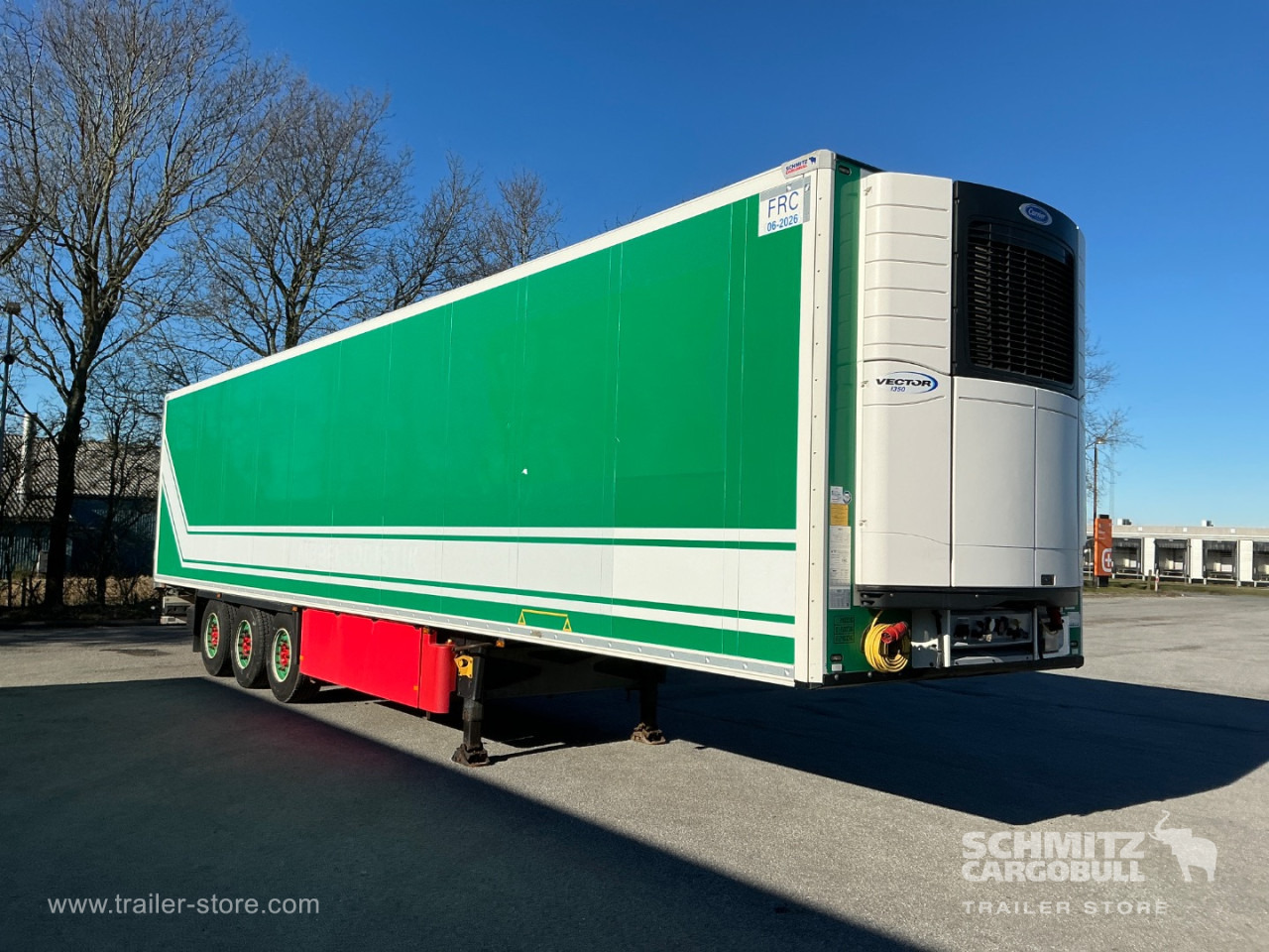 SCHMITZ Reefer Standard - Isoterminen puoliperävaunu: kuva SCHMITZ Reefer Standard - Isoterminen puoliperävaunu SCHMITZ Reefer Standard - Isoterminen puoliperävaunu: kuva SCHMITZ Reefer Standard - Isoterminen puoliperävaunu
