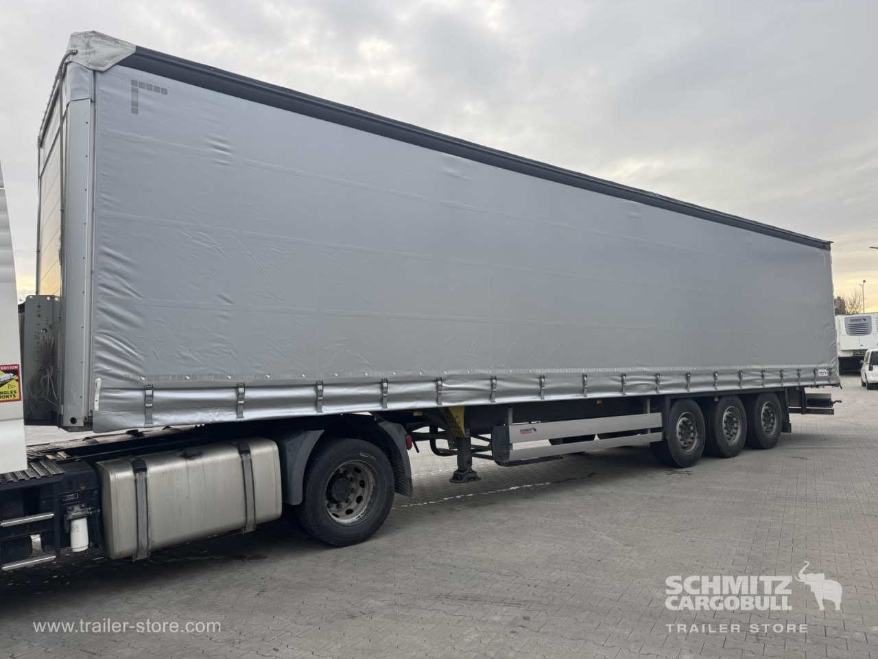 SCHMITZ Curtainsider Standard - Pressukapellipuoliperävaunu: kuva SCHMITZ Curtainsider Standard - Pressukapellipuoliperävaunu SCHMITZ Curtainsider Standard - Pressukapellipuoliperävaunu: kuva SCHMITZ Curtainsider Standard - Pressukapellipuoliperävaunu
