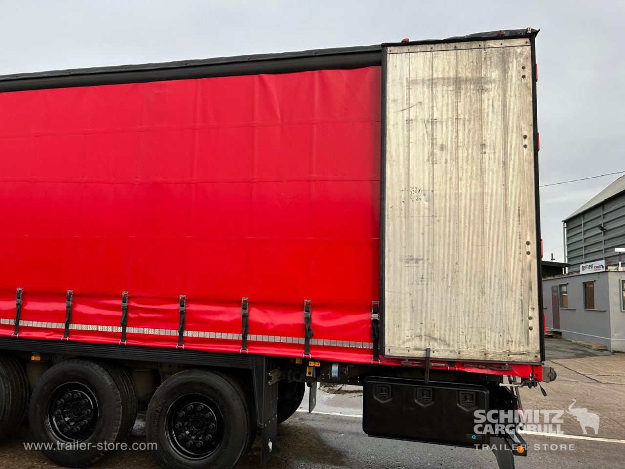 Pressukapellipuoliperävaunu SCHMITZ Curtainsider Euroliner: kuva Pressukapellipuoliperävaunu SCHMITZ Curtainsider Euroliner