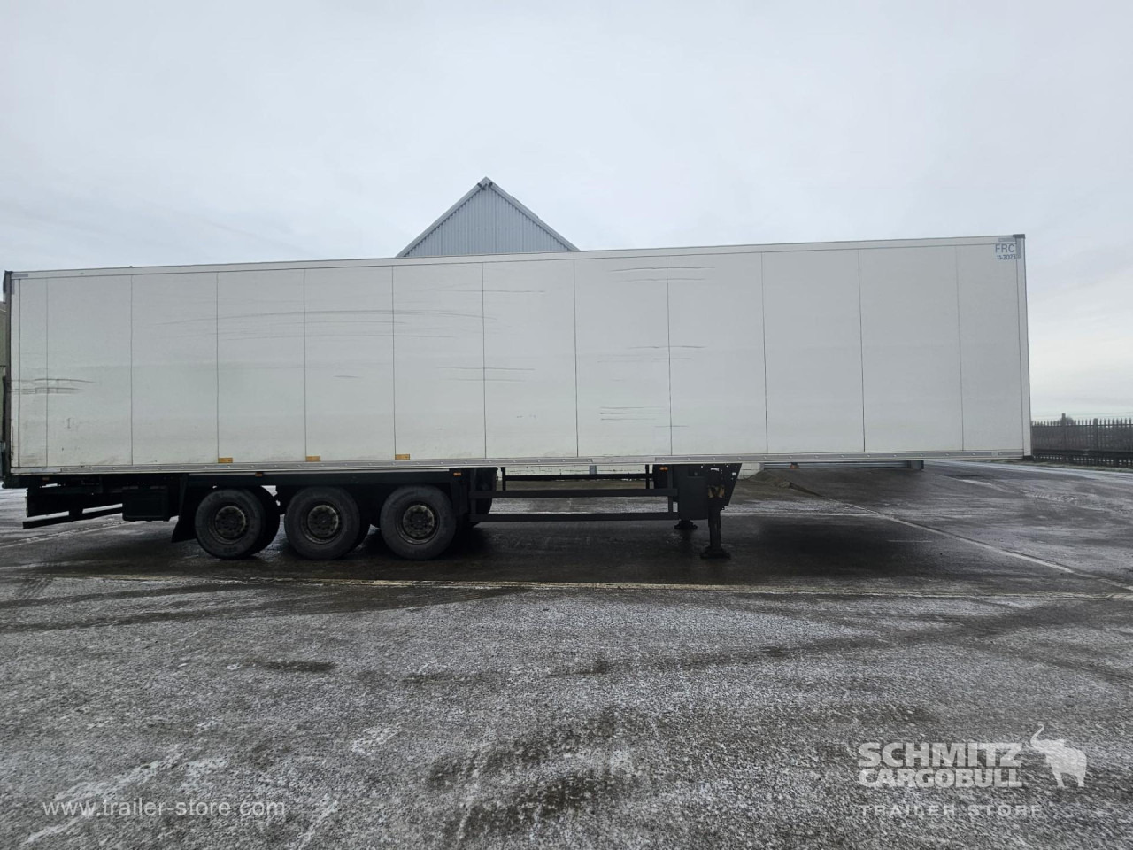SCHMITZ Reefer Multitemp - Isoterminen puoliperävaunu: kuva SCHMITZ Reefer Multitemp - Isoterminen puoliperävaunu SCHMITZ Reefer Multitemp - Isoterminen puoliperävaunu: kuva SCHMITZ Reefer Multitemp - Isoterminen puoliperävaunu
