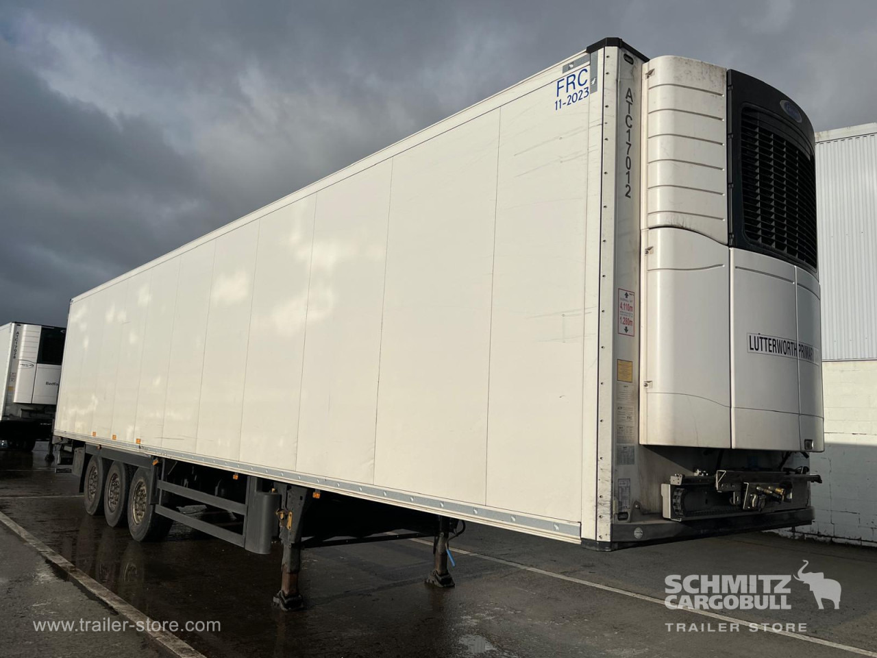 SCHMITZ Reefer Multitemp - Isoterminen puoliperävaunu: kuva SCHMITZ Reefer Multitemp - Isoterminen puoliperävaunu SCHMITZ Reefer Multitemp - Isoterminen puoliperävaunu: kuva SCHMITZ Reefer Multitemp - Isoterminen puoliperävaunu