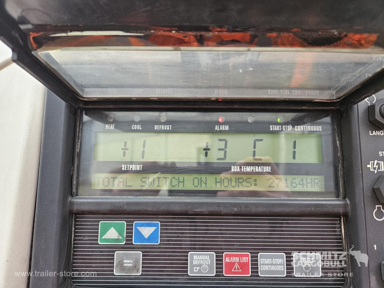 SCHMITZ Reefer Multitemp - Isoterminen puoliperävaunu: kuva SCHMITZ Reefer Multitemp - Isoterminen puoliperävaunu SCHMITZ Reefer Multitemp - Isoterminen puoliperävaunu: kuva SCHMITZ Reefer Multitemp - Isoterminen puoliperävaunu