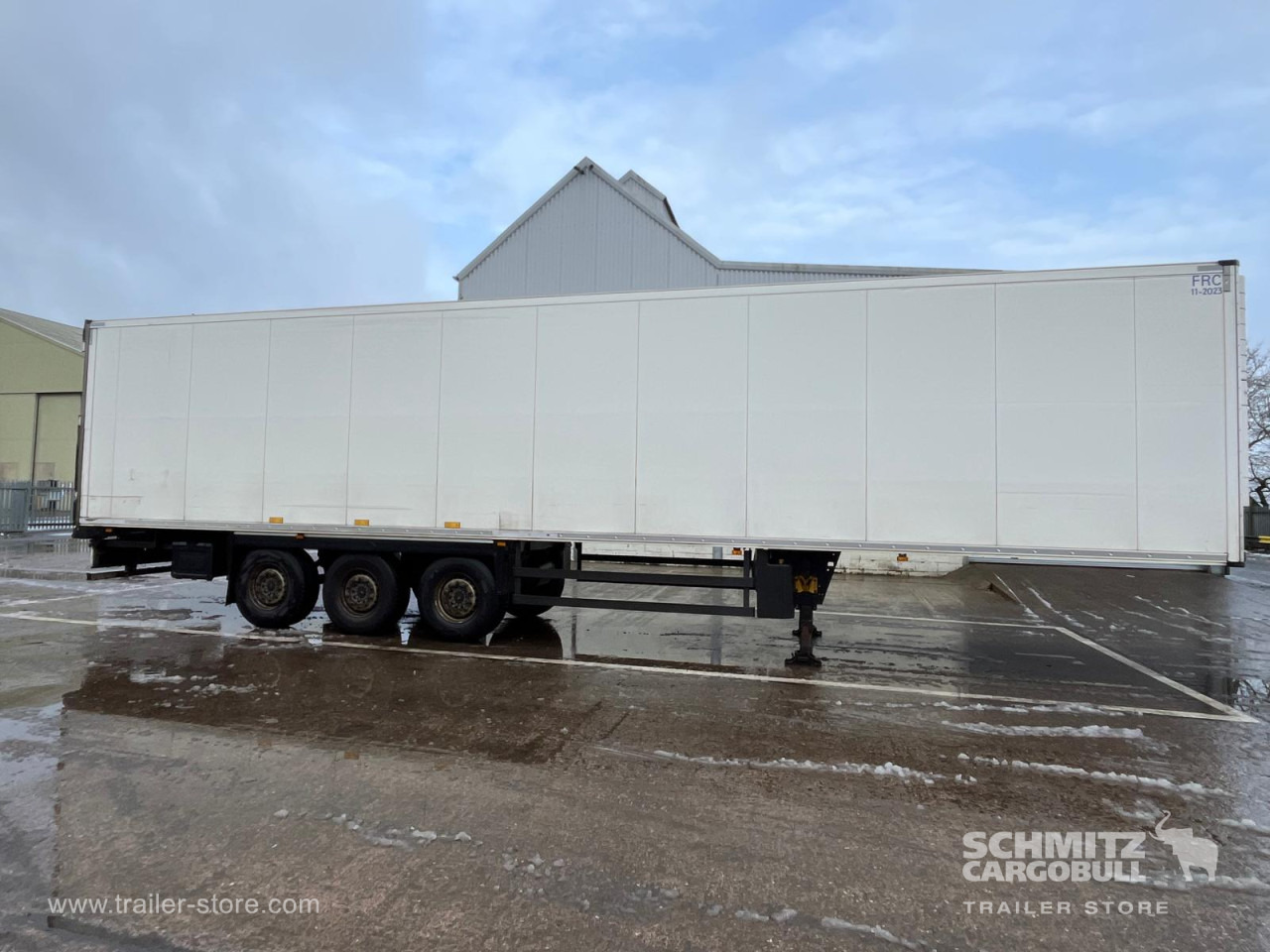 SCHMITZ Reefer Multitemp - Isoterminen puoliperävaunu: kuva SCHMITZ Reefer Multitemp - Isoterminen puoliperävaunu SCHMITZ Reefer Multitemp - Isoterminen puoliperävaunu: kuva SCHMITZ Reefer Multitemp - Isoterminen puoliperävaunu