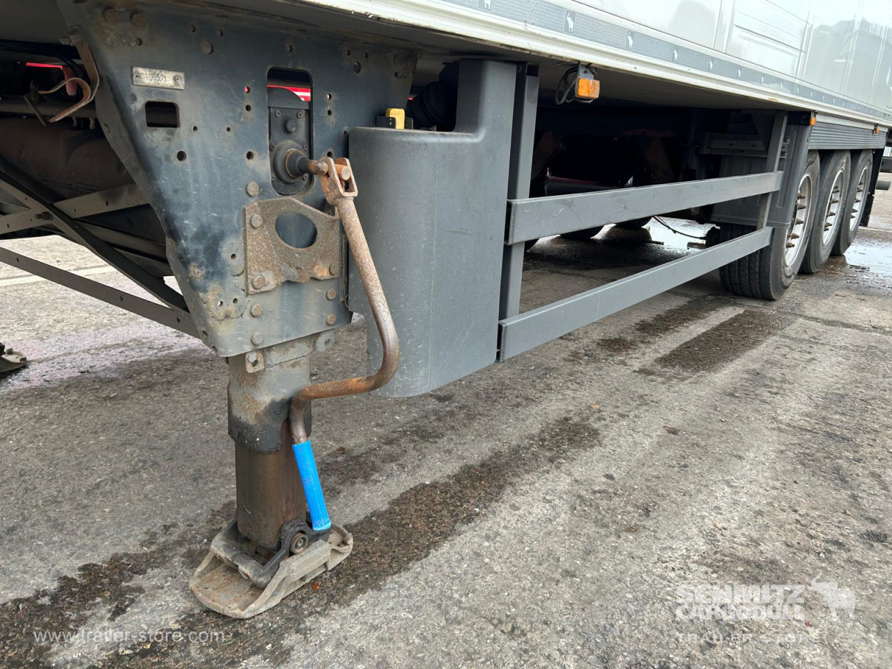 Isoterminen puoliperävaunu SCHMITZ Reefer Standard: kuva Isoterminen puoliperävaunu SCHMITZ Reefer Standard Isoterminen puoliperävaunu SCHMITZ Reefer Standard: kuva Isoterminen puoliperävaunu SCHMITZ Reefer Standard