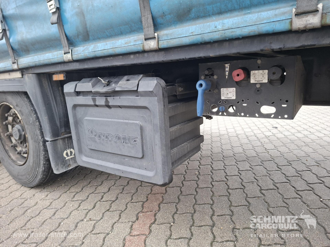 KRONE Curtainsider Mega - Pressukapellipuoliperävaunu: kuva KRONE Curtainsider Mega - Pressukapellipuoliperävaunu KRONE Curtainsider Mega - Pressukapellipuoliperävaunu: kuva KRONE Curtainsider Mega - Pressukapellipuoliperävaunu