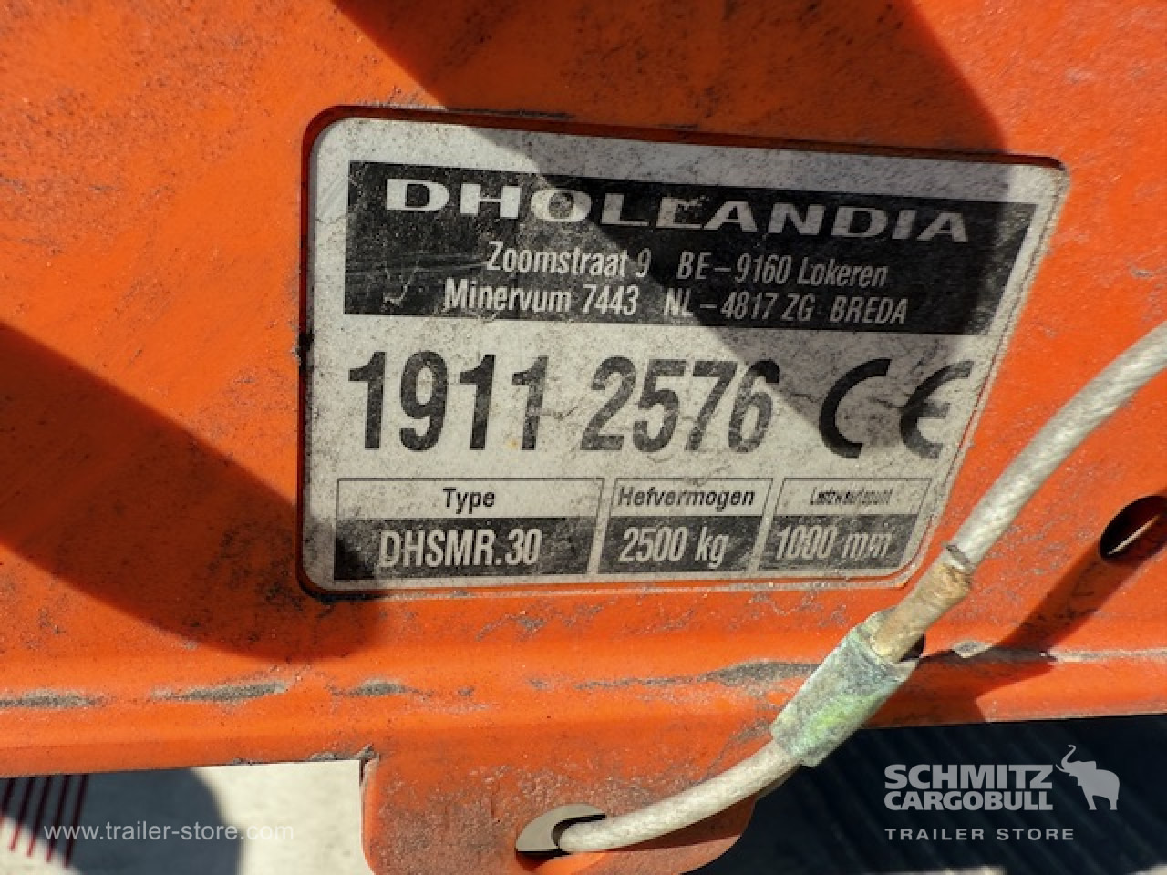SCHMITZ Oplegger Kasten Standard Taillift - Umpikori puoliperävaunu: kuva SCHMITZ Oplegger Kasten Standard Taillift - Umpikori puoliperävaunu SCHMITZ Oplegger Kasten Standard Taillift - Umpikori puoliperävaunu: kuva SCHMITZ Oplegger Kasten Standard Taillift - Umpikori puoliperävaunu