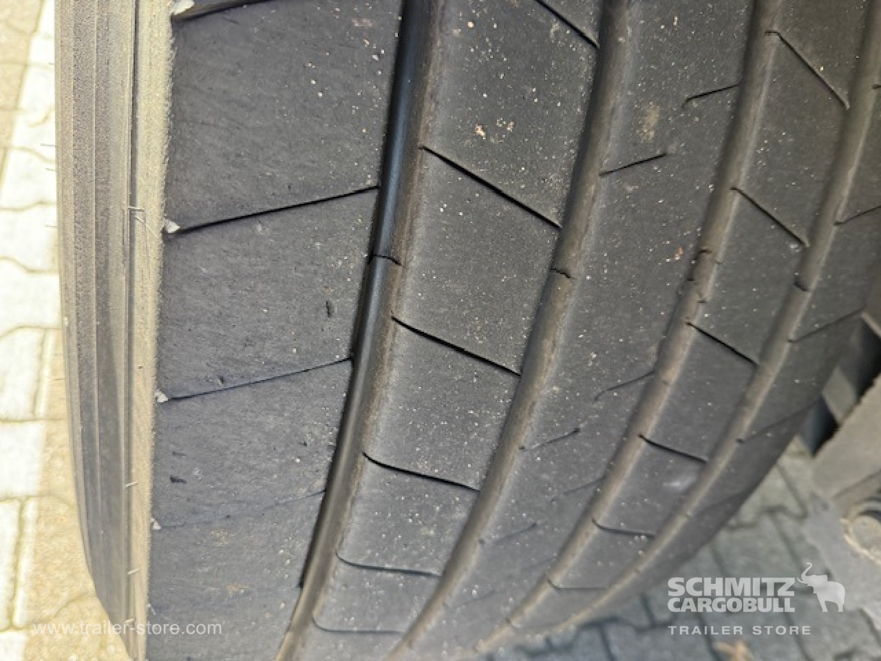 SCHMITZ Oplegger Kasten Standard Taillift - Umpikori puoliperävaunu: kuva SCHMITZ Oplegger Kasten Standard Taillift - Umpikori puoliperävaunu SCHMITZ Oplegger Kasten Standard Taillift - Umpikori puoliperävaunu: kuva SCHMITZ Oplegger Kasten Standard Taillift - Umpikori puoliperävaunu