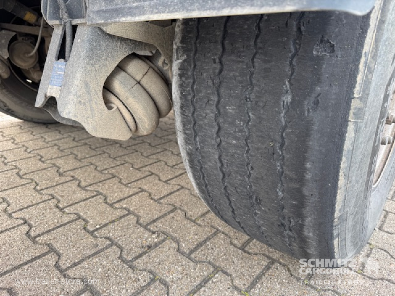 SCHMITZ Oplegger Kipper Standard 27m³ - Kippiauto puoliperävaunu: kuva SCHMITZ Oplegger Kipper Standard 27m³ - Kippiauto puoliperävaunu SCHMITZ Oplegger Kipper Standard 27m³ - Kippiauto puoliperävaunu: kuva SCHMITZ Oplegger Kipper Standard 27m³ - Kippiauto puoliperävaunu