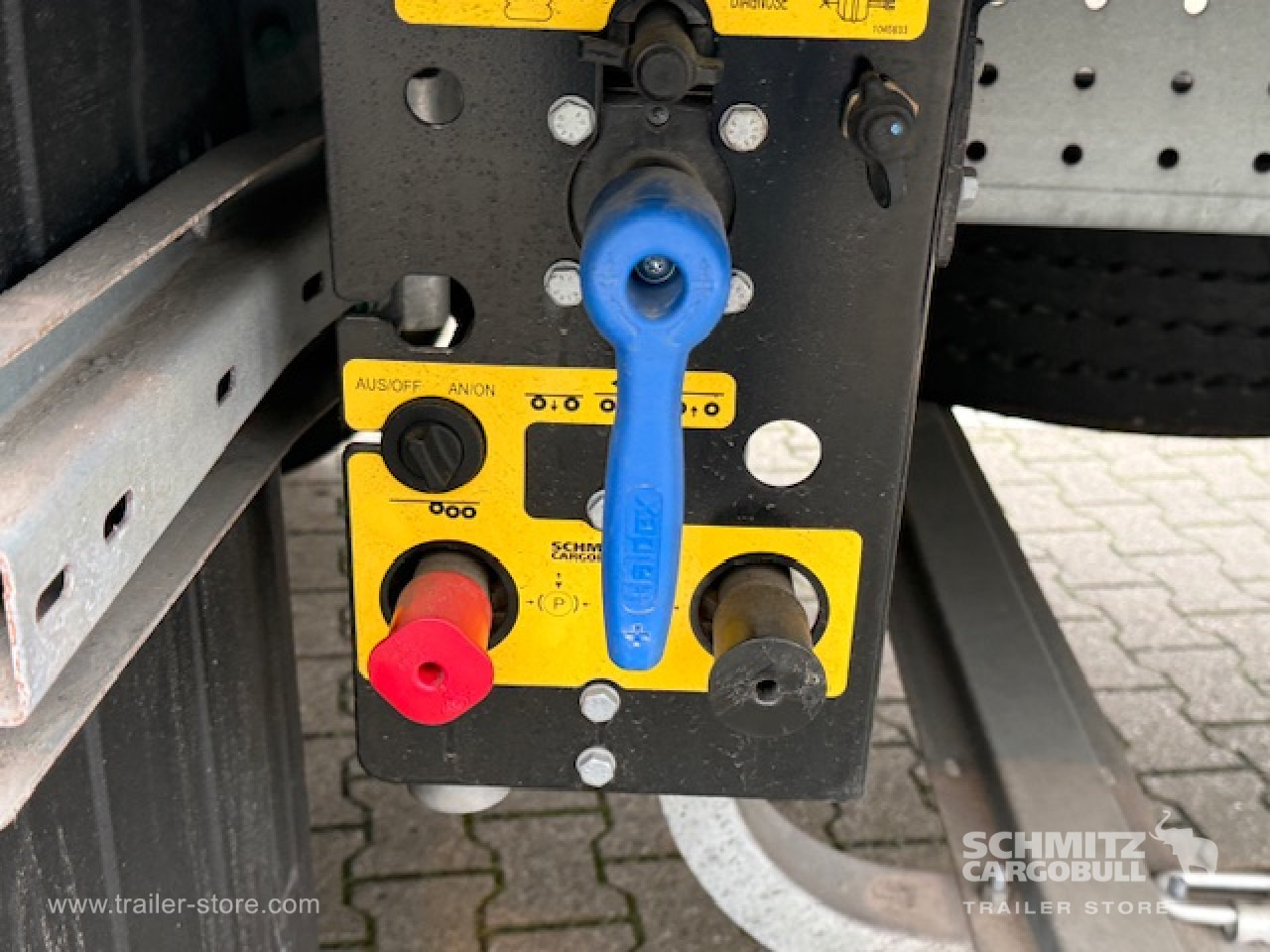 SCHMITZ Oplegger Vries Standard - Isoterminen puoliperävaunu: kuva SCHMITZ Oplegger Vries Standard - Isoterminen puoliperävaunu SCHMITZ Oplegger Vries Standard - Isoterminen puoliperävaunu: kuva SCHMITZ Oplegger Vries Standard - Isoterminen puoliperävaunu