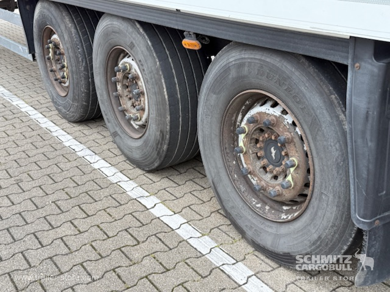 SCHMITZ Oplegger Vries Standard Taillift - Isoterminen puoliperävaunu: kuva SCHMITZ Oplegger Vries Standard Taillift - Isoterminen puoliperävaunu SCHMITZ Oplegger Vries Standard Taillift - Isoterminen puoliperävaunu: kuva SCHMITZ Oplegger Vries Standard Taillift - Isoterminen puoliperävaunu