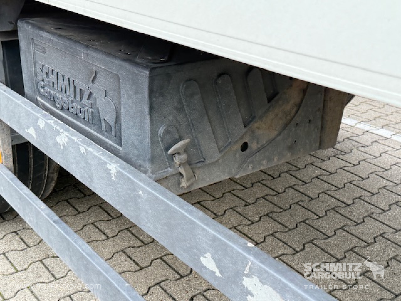 SCHMITZ Oplegger Vries Standard Taillift - Isoterminen puoliperävaunu: kuva SCHMITZ Oplegger Vries Standard Taillift - Isoterminen puoliperävaunu SCHMITZ Oplegger Vries Standard Taillift - Isoterminen puoliperävaunu: kuva SCHMITZ Oplegger Vries Standard Taillift - Isoterminen puoliperävaunu