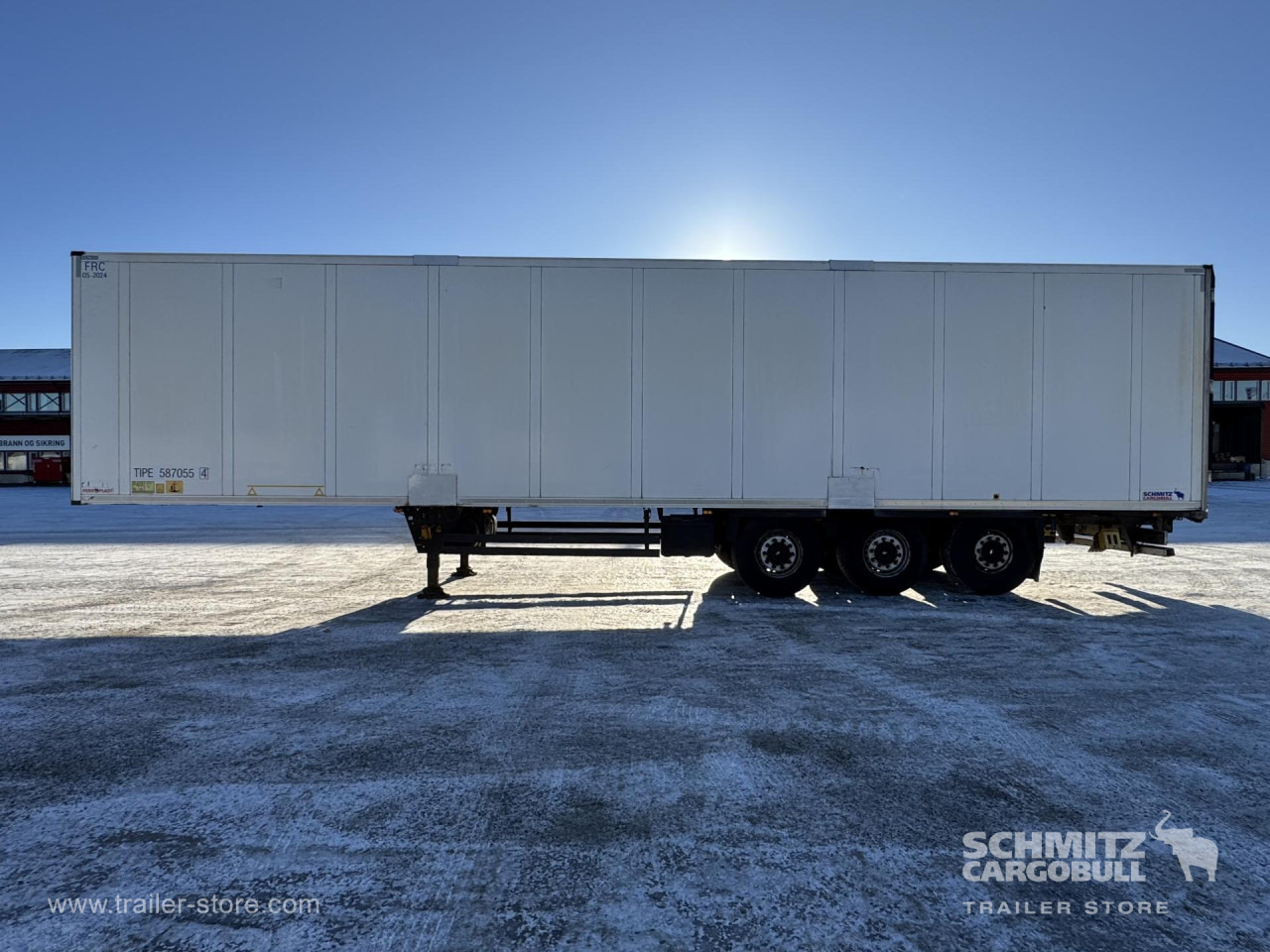 SCHMITZ Reefer Multitemp - Isoterminen puoliperävaunu: kuva SCHMITZ Reefer Multitemp - Isoterminen puoliperävaunu SCHMITZ Reefer Multitemp - Isoterminen puoliperävaunu: kuva SCHMITZ Reefer Multitemp - Isoterminen puoliperävaunu