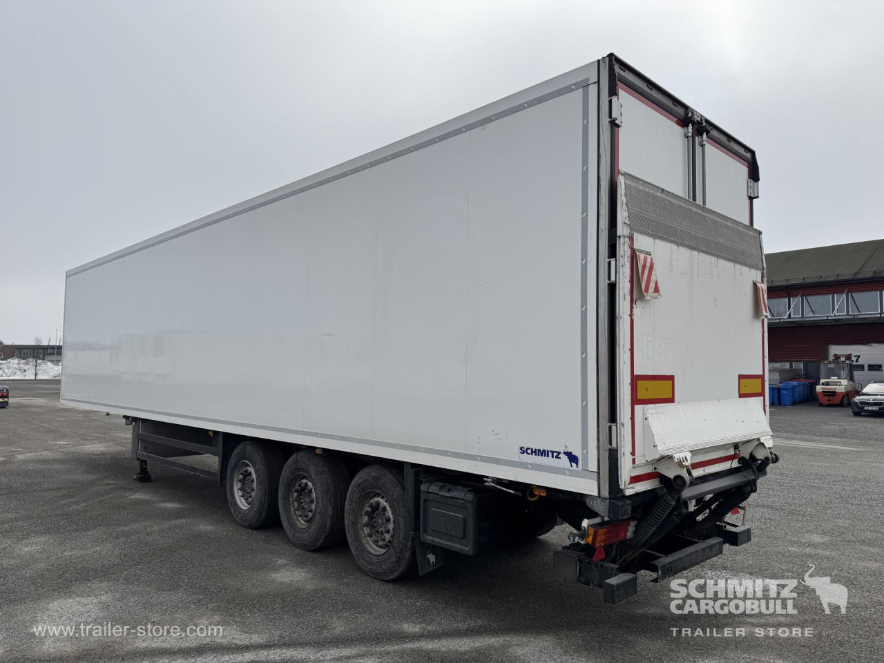 SCHMITZ Reefer Standard Taillift - Isoterminen puoliperävaunu: kuva SCHMITZ Reefer Standard Taillift - Isoterminen puoliperävaunu SCHMITZ Reefer Standard Taillift - Isoterminen puoliperävaunu: kuva SCHMITZ Reefer Standard Taillift - Isoterminen puoliperävaunu