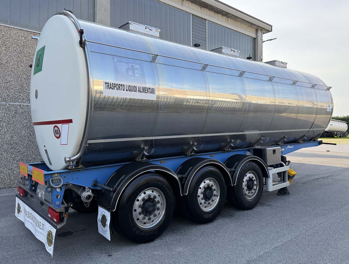 Bata SANTI/MENCI 13.000-8.000-13.000LT - Säiliöpuoliperävaunu: kuva Bata SANTI/MENCI 13.000-8.000-13.000LT - Säiliöpuoliperävaunu Bata SANTI/MENCI 13.000-8.000-13.000LT - Säiliöpuoliperävaunu: kuva Bata SANTI/MENCI 13.000-8.000-13.000LT - Säiliöpuoliperävaunu