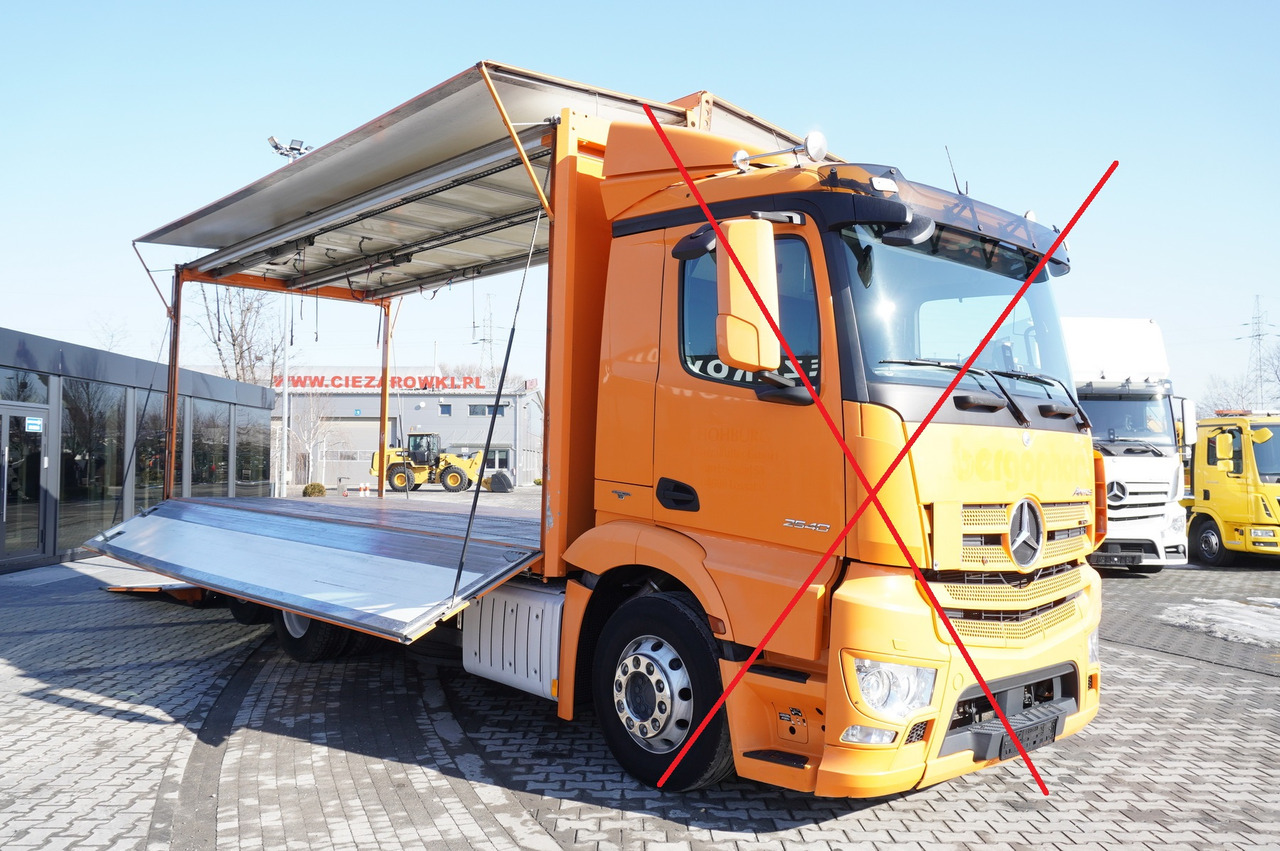 Container Body , 17 EPAL, 2x side opening, 2000 kg lift - Vaihtokori - umpikori: kuva  Container Body , 17 EPAL, 2x side opening, 2000 kg lift - Vaihtokori - umpikori Container Body , 17 EPAL, 2x side opening, 2000 kg lift - Vaihtokori - umpikori: kuva  Container Body , 17 EPAL, 2x side opening, 2000 kg lift - Vaihtokori - umpikori