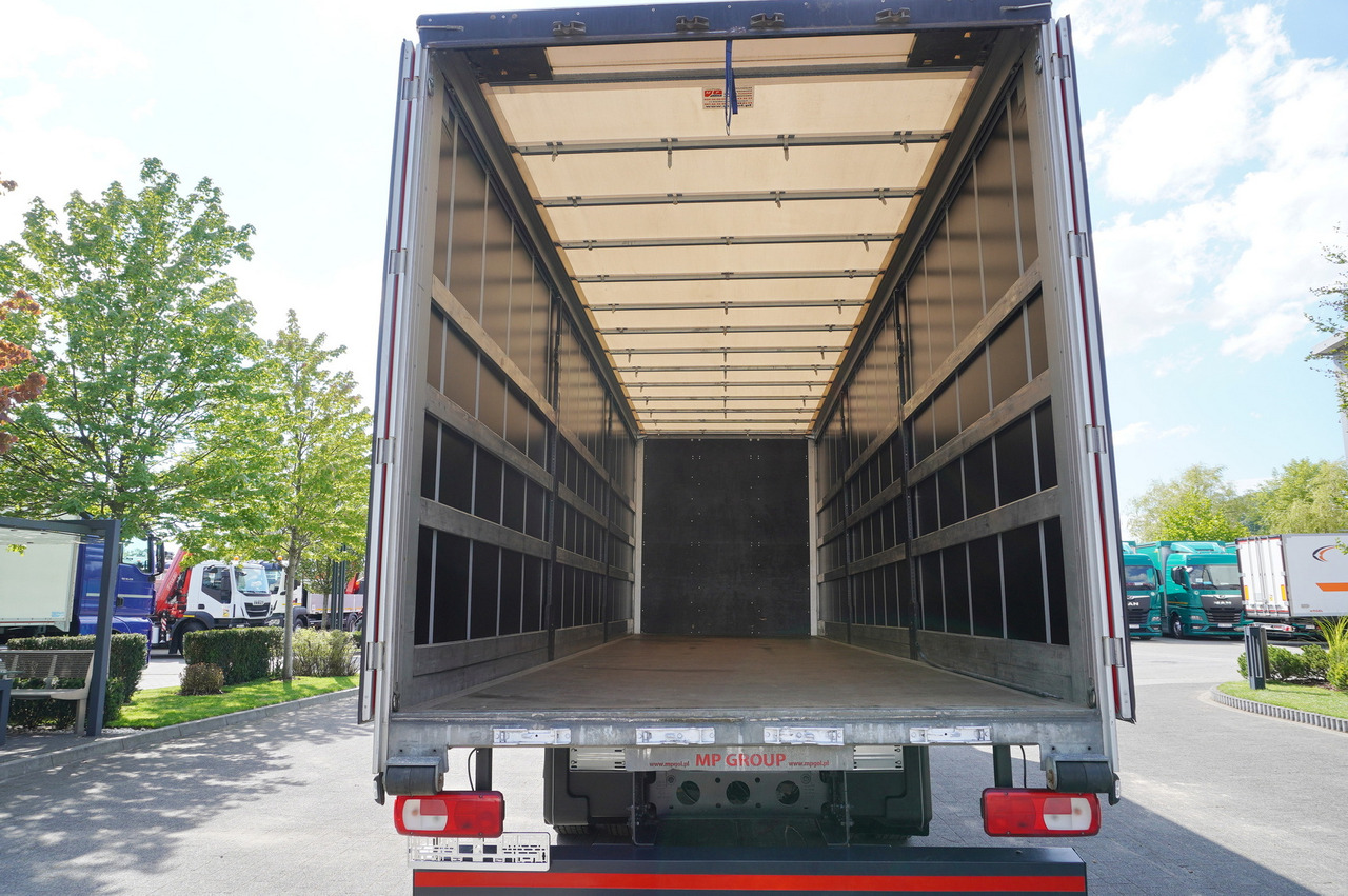 DAF CF 18.370 / Curtainsider 23 EPAL! / Sleeper cab - Pressukapelli kuorma-auto: kuva DAF CF 18.370 / Curtainsider 23 EPAL! / Sleeper cab - Pressukapelli kuorma-auto DAF CF 18.370 / Curtainsider 23 EPAL! / Sleeper cab - Pressukapelli kuorma-auto: kuva DAF CF 18.370 / Curtainsider 23 EPAL! / Sleeper cab - Pressukapelli kuorma-auto