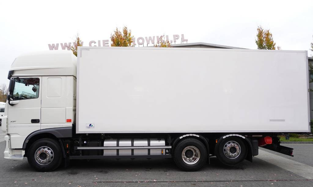 DAF XF 450 6×2 E6 / Refrigerator Lacapitaine / ATP/FRC to 2027 / 18 pallets - Refrigeraattori kuorma-auto: kuva DAF XF 450 6×2 E6 / Refrigerator Lacapitaine / ATP/FRC to 2027 / 18 pallets - Refrigeraattori kuorma-auto DAF XF 450 6×2 E6 / Refrigerator Lacapitaine / ATP/FRC to 2027 / 18 pallets - Refrigeraattori kuorma-auto: kuva DAF XF 450 6×2 E6 / Refrigerator Lacapitaine / ATP/FRC to 2027 / 18 pallets - Refrigeraattori kuorma-auto