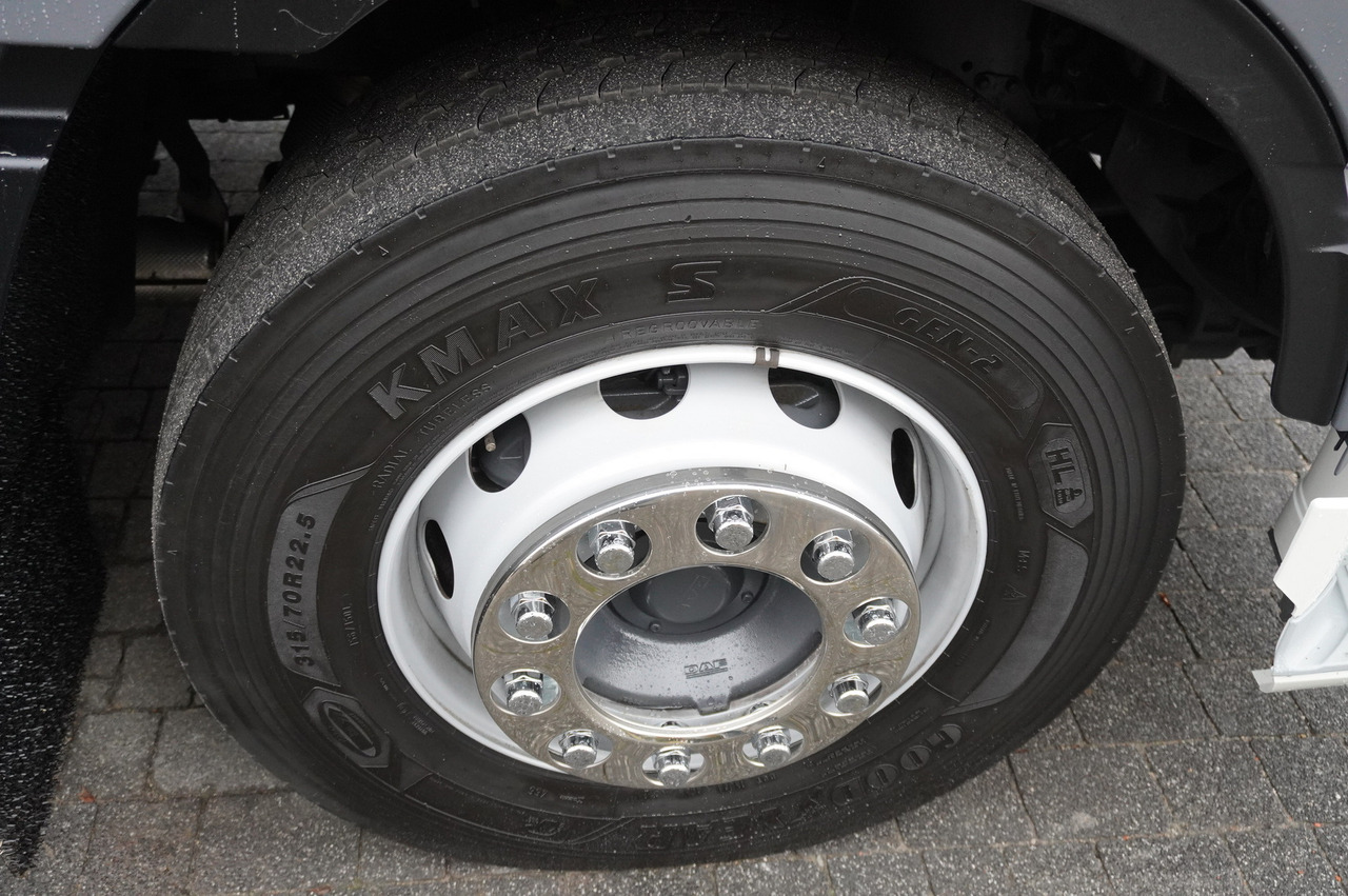 DAF XF 480 E6 6x2 / NEW Lamberet Refrigerator 18 pallets / 260000 km - Isoterminen kuorma-auto: kuva DAF XF 480 E6 6x2 / NEW Lamberet Refrigerator 18 pallets / 260000 km - Isoterminen kuorma-auto DAF XF 480 E6 6x2 / NEW Lamberet Refrigerator 18 pallets / 260000 km - Isoterminen kuorma-auto: kuva DAF XF 480 E6 6x2 / NEW Lamberet Refrigerator 18 pallets / 260000 km - Isoterminen kuorma-auto