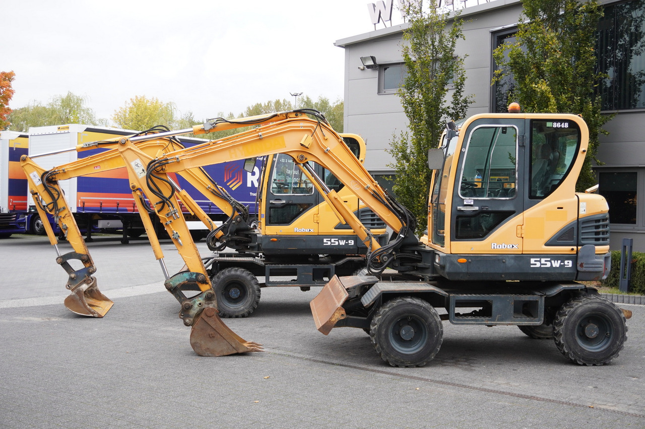 Hyundai Robex 55W-9 Wheeled Excavator 5.5t / 2pcs - Kaivuri: kuva Hyundai Robex 55W-9 Wheeled Excavator 5.5t / 2pcs - Kaivuri Hyundai Robex 55W-9 Wheeled Excavator 5.5t / 2pcs - Kaivuri: kuva Hyundai Robex 55W-9 Wheeled Excavator 5.5t / 2pcs - Kaivuri