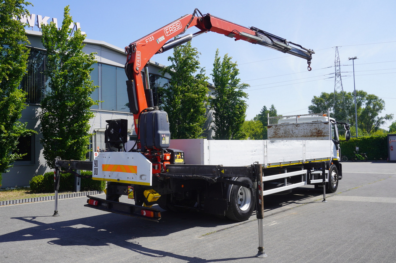 IVECO EUROCARGO 190-280L / FASSI F135A / 8 M / Lift cap. 5580 kg - Lava-kuorma-auto, Nosturiauto: kuva IVECO EUROCARGO 190-280L / FASSI F135A / 8 M / Lift cap. 5580 kg - Lava-kuorma-auto, Nosturiauto IVECO EUROCARGO 190-280L / FASSI F135A / 8 M / Lift cap. 5580 kg - Lava-kuorma-auto, Nosturiauto: kuva IVECO EUROCARGO 190-280L / FASSI F135A / 8 M / Lift cap. 5580 kg - Lava-kuorma-auto, Nosturiauto