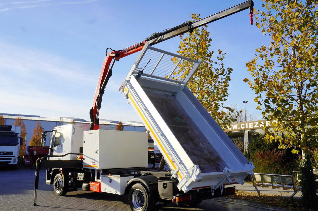 IVECO Eurocargo 120E18 Crane Palfinger / 3-way tipper / sleeper cab - Lava-kuorma-auto, Nosturiauto: kuva IVECO Eurocargo 120E18 Crane Palfinger / 3-way tipper / sleeper cab - Lava-kuorma-auto, Nosturiauto IVECO Eurocargo 120E18 Crane Palfinger / 3-way tipper / sleeper cab - Lava-kuorma-auto, Nosturiauto: kuva IVECO Eurocargo 120E18 Crane Palfinger / 3-way tipper / sleeper cab - Lava-kuorma-auto, Nosturiauto