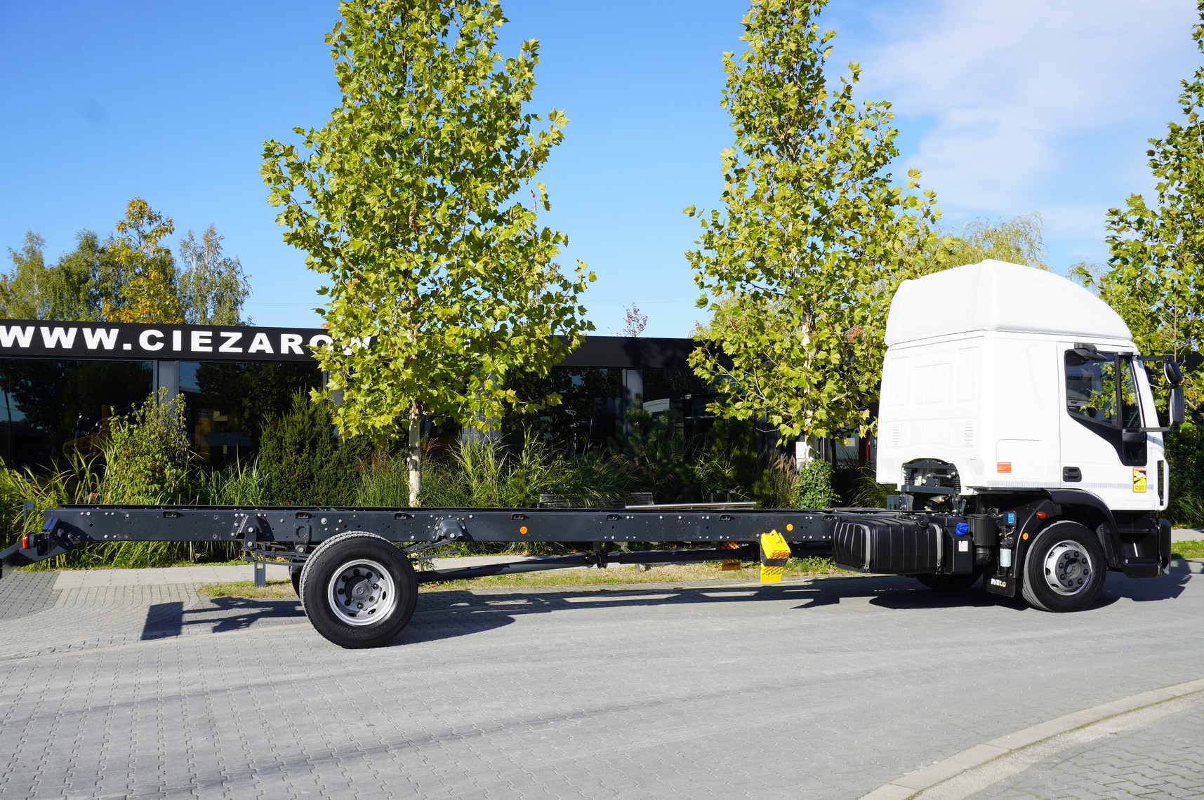 IVECO Eurocargo 140e19 4×2 E6 Glob / ADR / frame 8,1m - Kuorma-auto alusta: kuva IVECO Eurocargo 140e19 4×2 E6 Glob / ADR / frame 8,1m - Kuorma-auto alusta IVECO Eurocargo 140e19 4×2 E6 Glob / ADR / frame 8,1m - Kuorma-auto alusta: kuva IVECO Eurocargo 140e19 4×2 E6 Glob / ADR / frame 8,1m - Kuorma-auto alusta