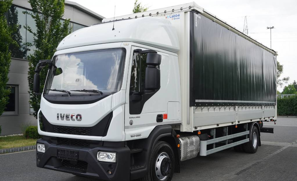 IVECO Eurocargo 160-280 GLOB E6 Tarpaulin / GVW 16 tons - Pressukapelli kuorma-auto: kuva IVECO Eurocargo 160-280 GLOB E6 Tarpaulin / GVW 16 tons - Pressukapelli kuorma-auto IVECO Eurocargo 160-280 GLOB E6 Tarpaulin / GVW 16 tons - Pressukapelli kuorma-auto: kuva IVECO Eurocargo 160-280 GLOB E6 Tarpaulin / GVW 16 tons - Pressukapelli kuorma-auto