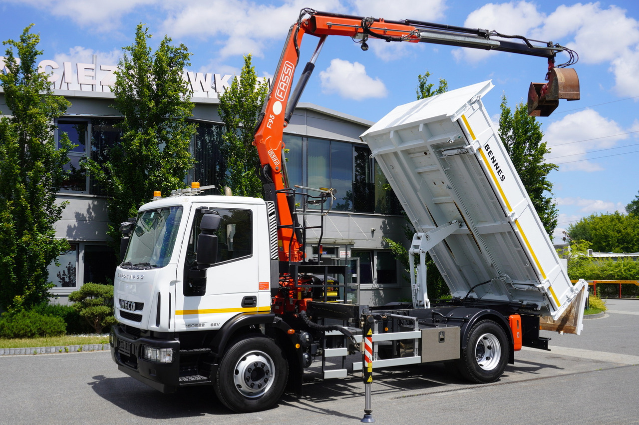 IVECO Eurocargo 160E22 EEV Dump truck / Bortmatic / Crane FASSI F95A.0.22 - Lava-kuorma-auto, Nosturiauto: kuva IVECO Eurocargo 160E22 EEV Dump truck / Bortmatic / Crane FASSI F95A.0.22 - Lava-kuorma-auto, Nosturiauto IVECO Eurocargo 160E22 EEV Dump truck / Bortmatic / Crane FASSI F95A.0.22 - Lava-kuorma-auto, Nosturiauto: kuva IVECO Eurocargo 160E22 EEV Dump truck / Bortmatic / Crane FASSI F95A.0.22 - Lava-kuorma-auto, Nosturiauto