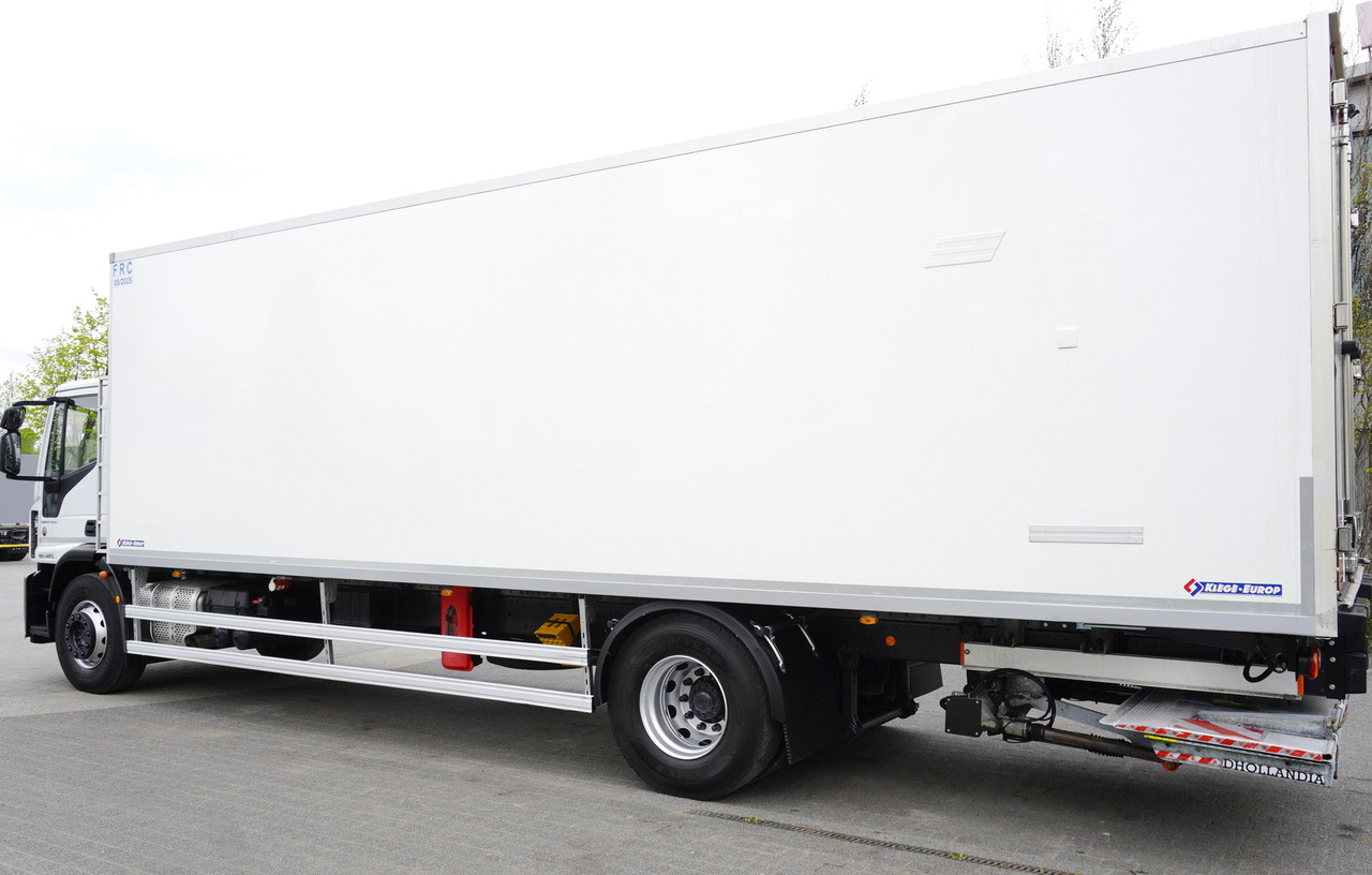 IVECO Eurocargo 190-280L E6 4x2 / Refrigerator / Dhollandia DHSM.20 tail lift / 21 pallet - Refrigeraattori kuorma-auto: kuva IVECO Eurocargo 190-280L E6 4x2 / Refrigerator / Dhollandia DHSM.20 tail lift / 21 pallet - Refrigeraattori kuorma-auto IVECO Eurocargo 190-280L E6 4x2 / Refrigerator / Dhollandia DHSM.20 tail lift / 21 pallet - Refrigeraattori kuorma-auto: kuva IVECO Eurocargo 190-280L E6 4x2 / Refrigerator / Dhollandia DHSM.20 tail lift / 21 pallet - Refrigeraattori kuorma-auto