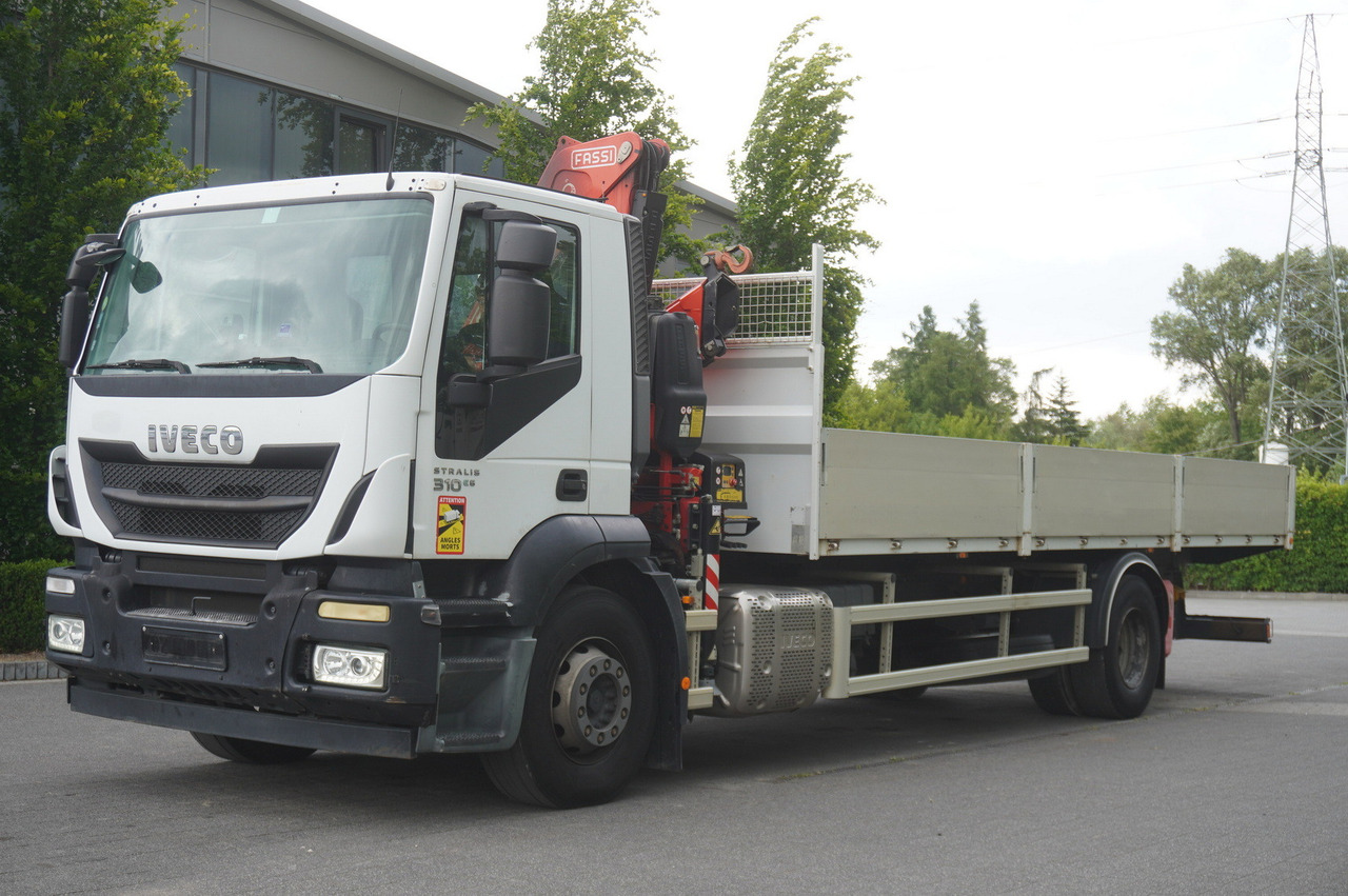 IVECO STRALIS 19.310 E6 / Flatbed 19 EPAL / FASSI F135 / 225 MTH! / 5.7 T - Lava-kuorma-auto, Nosturiauto: kuva IVECO STRALIS 19.310 E6 / Flatbed 19 EPAL / FASSI F135 / 225 MTH! / 5.7 T - Lava-kuorma-auto, Nosturiauto IVECO STRALIS 19.310 E6 / Flatbed 19 EPAL / FASSI F135 / 225 MTH! / 5.7 T - Lava-kuorma-auto, Nosturiauto: kuva IVECO STRALIS 19.310 E6 / Flatbed 19 EPAL / FASSI F135 / 225 MTH! / 5.7 T - Lava-kuorma-auto, Nosturiauto