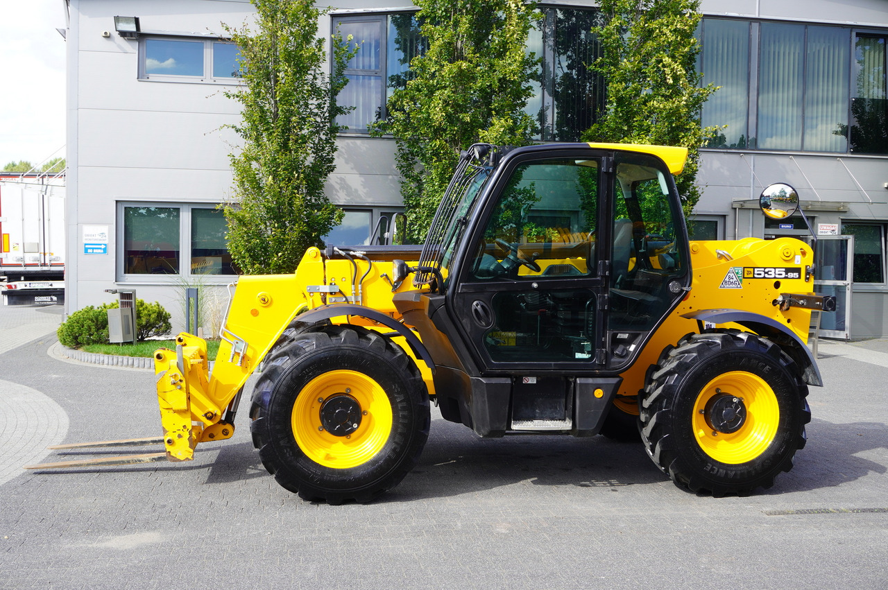 JCB 535-95 / 3.5 T / range 9.5 m / 700 MTH!! - Teleskooppikuormaaja: kuva JCB 535-95 / 3.5 T / range 9.5 m / 700 MTH!! - Teleskooppikuormaaja JCB 535-95 / 3.5 T / range 9.5 m / 700 MTH!! - Teleskooppikuormaaja: kuva JCB 535-95 / 3.5 T / range 9.5 m / 700 MTH!! - Teleskooppikuormaaja