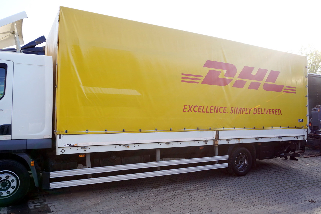 JUNGE Body Tarpaulin JUNGE / 18 Europallets / 2015 - Vaihtokori - pressukapelli: kuva JUNGE Body Tarpaulin JUNGE / 18 Europallets / 2015 - Vaihtokori - pressukapelli JUNGE Body Tarpaulin JUNGE / 18 Europallets / 2015 - Vaihtokori - pressukapelli: kuva JUNGE Body Tarpaulin JUNGE / 18 Europallets / 2015 - Vaihtokori - pressukapelli