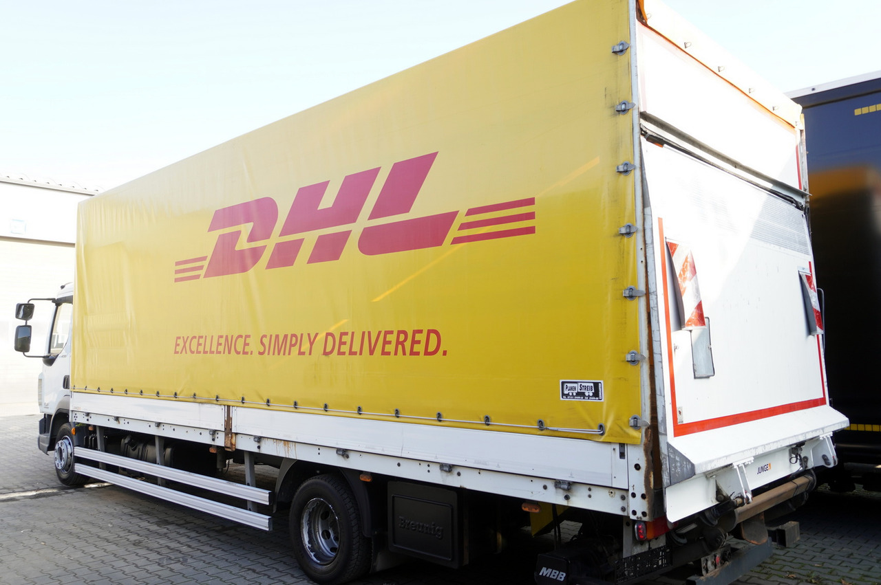 JUNGE Body Tarpaulin JUNGE / 18 Europallets / 2015 - Vaihtokori - pressukapelli: kuva JUNGE Body Tarpaulin JUNGE / 18 Europallets / 2015 - Vaihtokori - pressukapelli JUNGE Body Tarpaulin JUNGE / 18 Europallets / 2015 - Vaihtokori - pressukapelli: kuva JUNGE Body Tarpaulin JUNGE / 18 Europallets / 2015 - Vaihtokori - pressukapelli