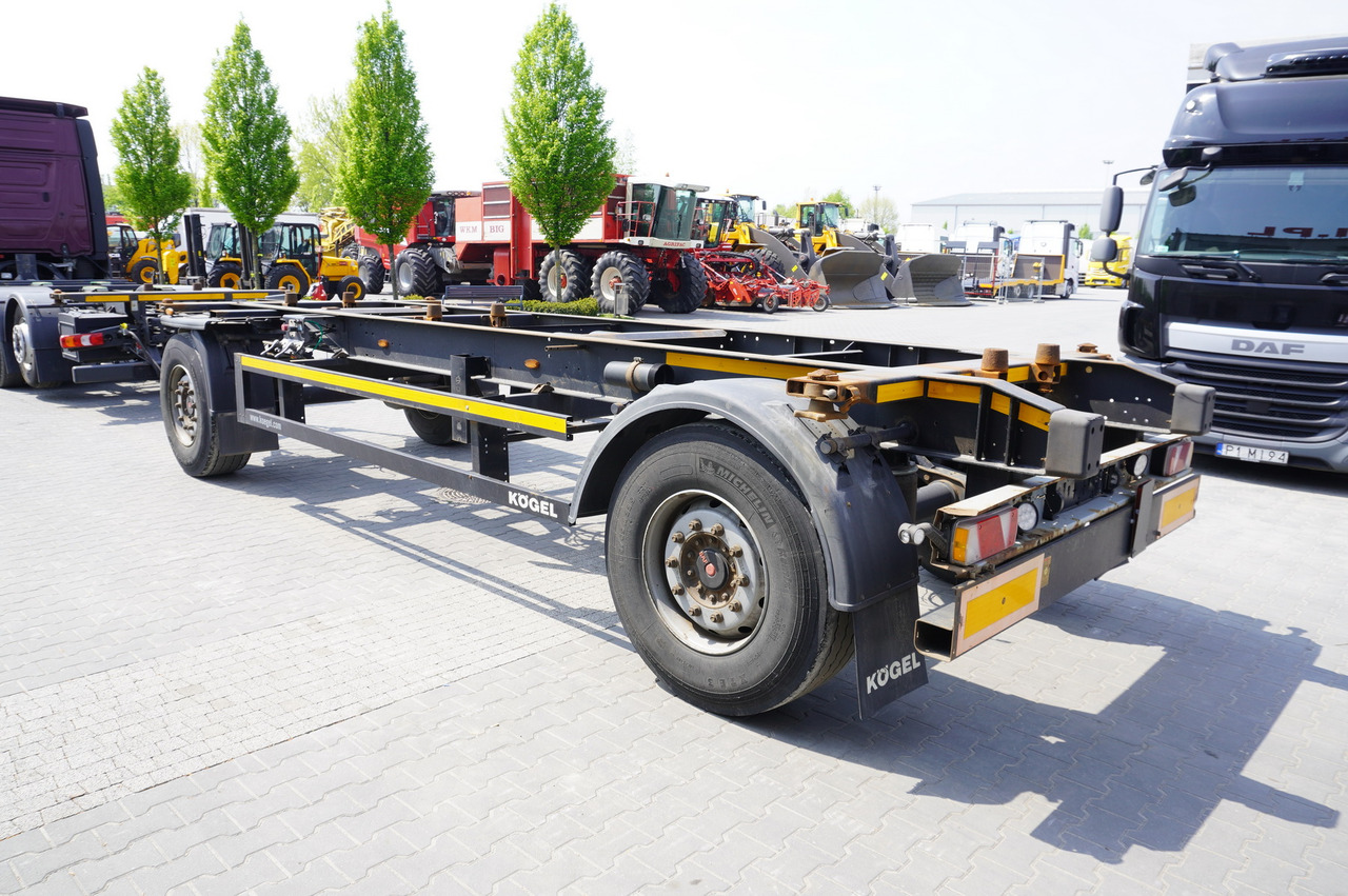 KOGEL AWE 18, two-axle, BDF, 7.5m chassis , air suspension, SAF axles - Alusta perävaunu: kuva KOGEL AWE 18, two-axle, BDF, 7.5m chassis , air suspension, SAF axles - Alusta perävaunu KOGEL AWE 18, two-axle, BDF, 7.5m chassis , air suspension, SAF axles - Alusta perävaunu: kuva KOGEL AWE 18, two-axle, BDF, 7.5m chassis , air suspension, SAF axles - Alusta perävaunu