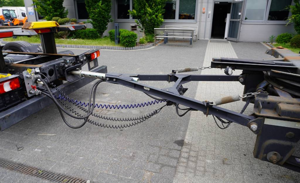 KOGEL BDF Low Deck Mega trailer - Konttialus/ Vaihtokuormatilat perävaunu: kuva KOGEL BDF Low Deck Mega trailer - Konttialus/ Vaihtokuormatilat perävaunu KOGEL BDF Low Deck Mega trailer - Konttialus/ Vaihtokuormatilat perävaunu: kuva KOGEL BDF Low Deck Mega trailer - Konttialus/ Vaihtokuormatilat perävaunu