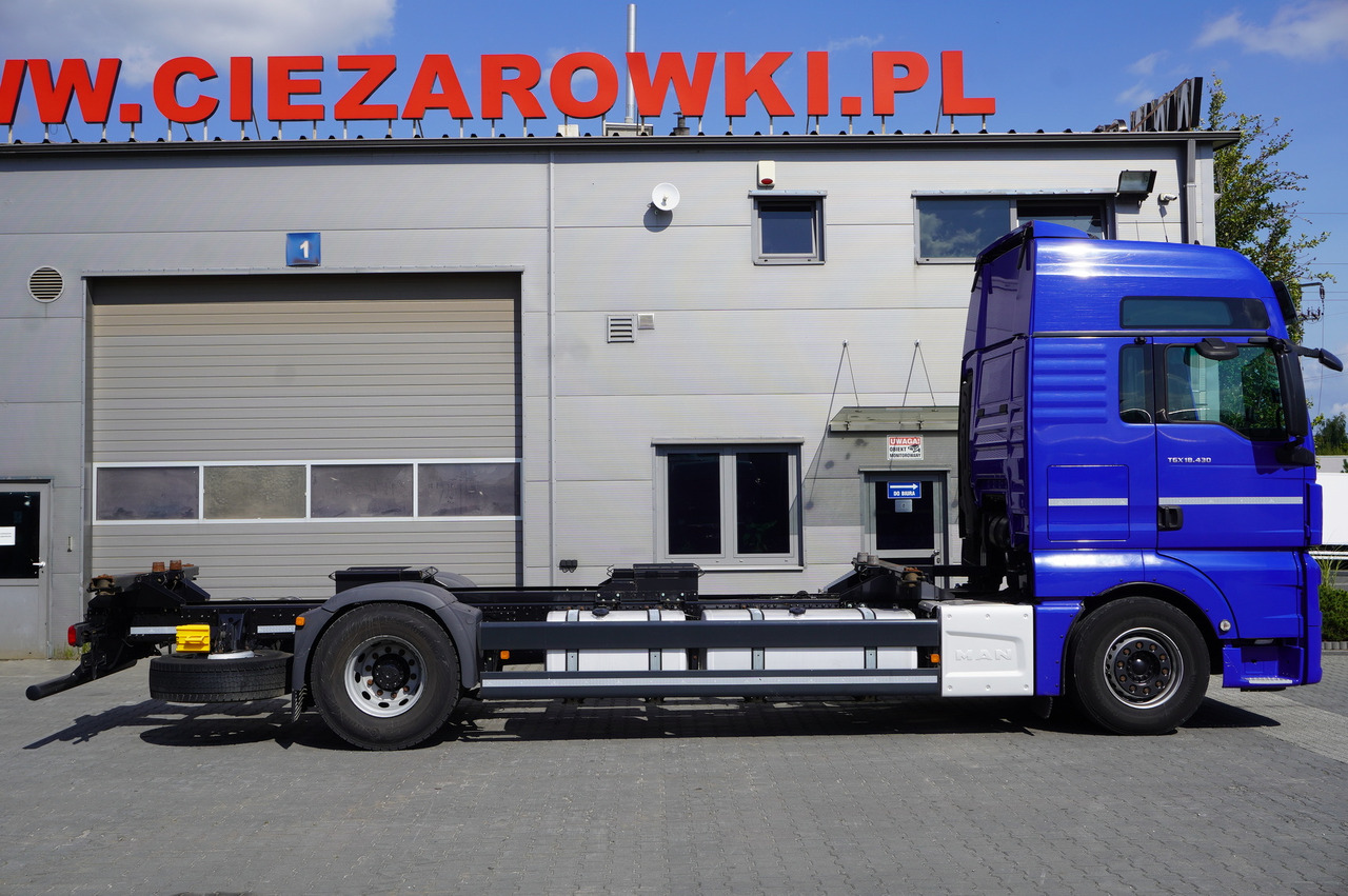 MAN MAN TGX 18.430 / BDF / sleeping cab / 2021 / 4 units - Konttialus/ Vaihtokuormatilat kuorma-auto: kuva MAN MAN TGX 18.430 / BDF / sleeping cab / 2021 / 4 units - Konttialus/ Vaihtokuormatilat kuorma-auto MAN MAN TGX 18.430 / BDF / sleeping cab / 2021 / 4 units - Konttialus/ Vaihtokuormatilat kuorma-auto: kuva MAN MAN TGX 18.430 / BDF / sleeping cab / 2021 / 4 units - Konttialus/ Vaihtokuormatilat kuorma-auto