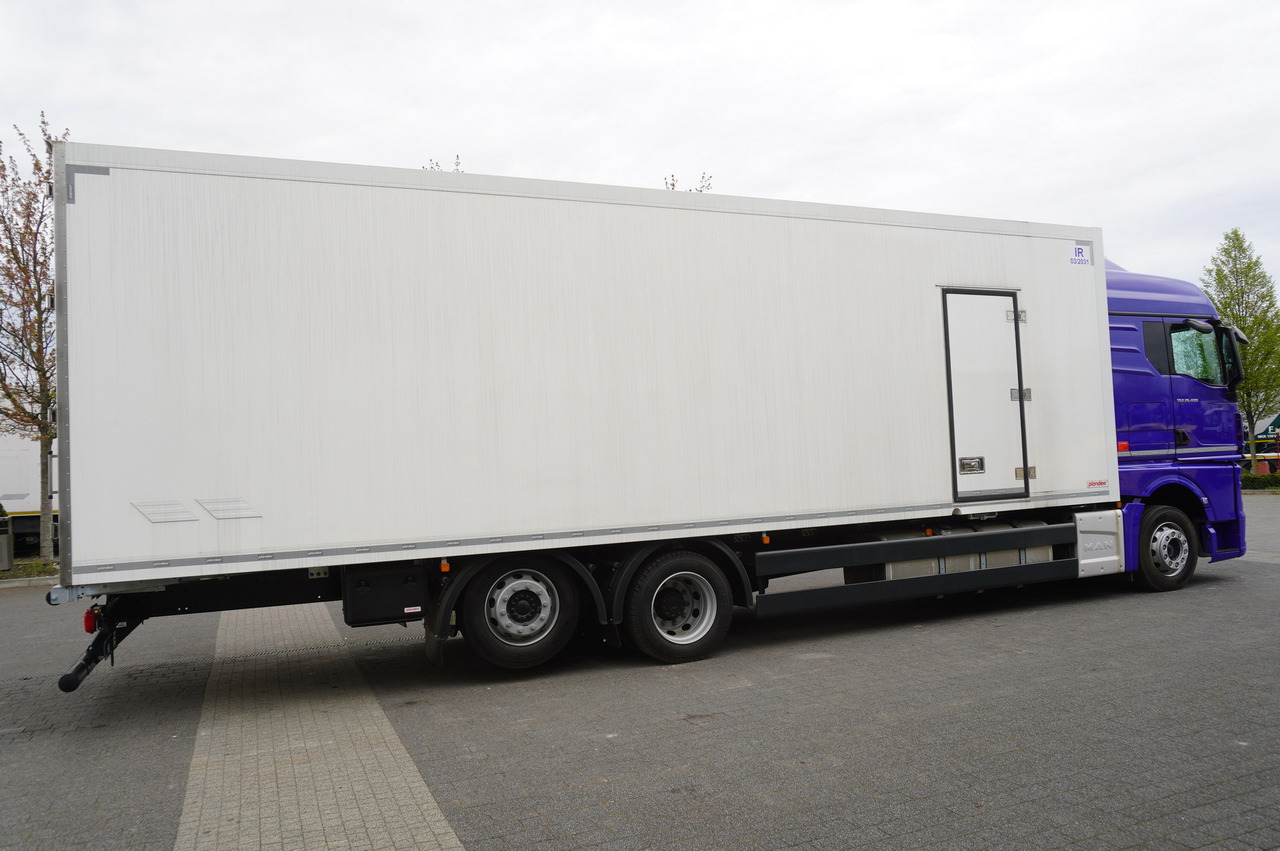 MAN New MAN TGX 26.400 / New Isotherm Plandex 23 Pallets / Warranty - Umpikori kuorma-auto: kuva MAN New MAN TGX 26.400 / New Isotherm Plandex 23 Pallets / Warranty - Umpikori kuorma-auto MAN New MAN TGX 26.400 / New Isotherm Plandex 23 Pallets / Warranty - Umpikori kuorma-auto: kuva MAN New MAN TGX 26.400 / New Isotherm Plandex 23 Pallets / Warranty - Umpikori kuorma-auto