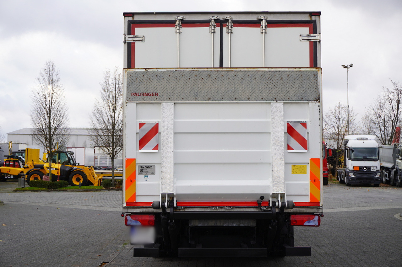 MAN TGL 12.190 / 14 EPAL Refrigerator / Carrier Xarios 500 / 3 units - Refrigeraattori kuorma-auto: kuva MAN TGL 12.190 / 14 EPAL Refrigerator / Carrier Xarios 500 / 3 units - Refrigeraattori kuorma-auto MAN TGL 12.190 / 14 EPAL Refrigerator / Carrier Xarios 500 / 3 units - Refrigeraattori kuorma-auto: kuva MAN TGL 12.190 / 14 EPAL Refrigerator / Carrier Xarios 500 / 3 units - Refrigeraattori kuorma-auto