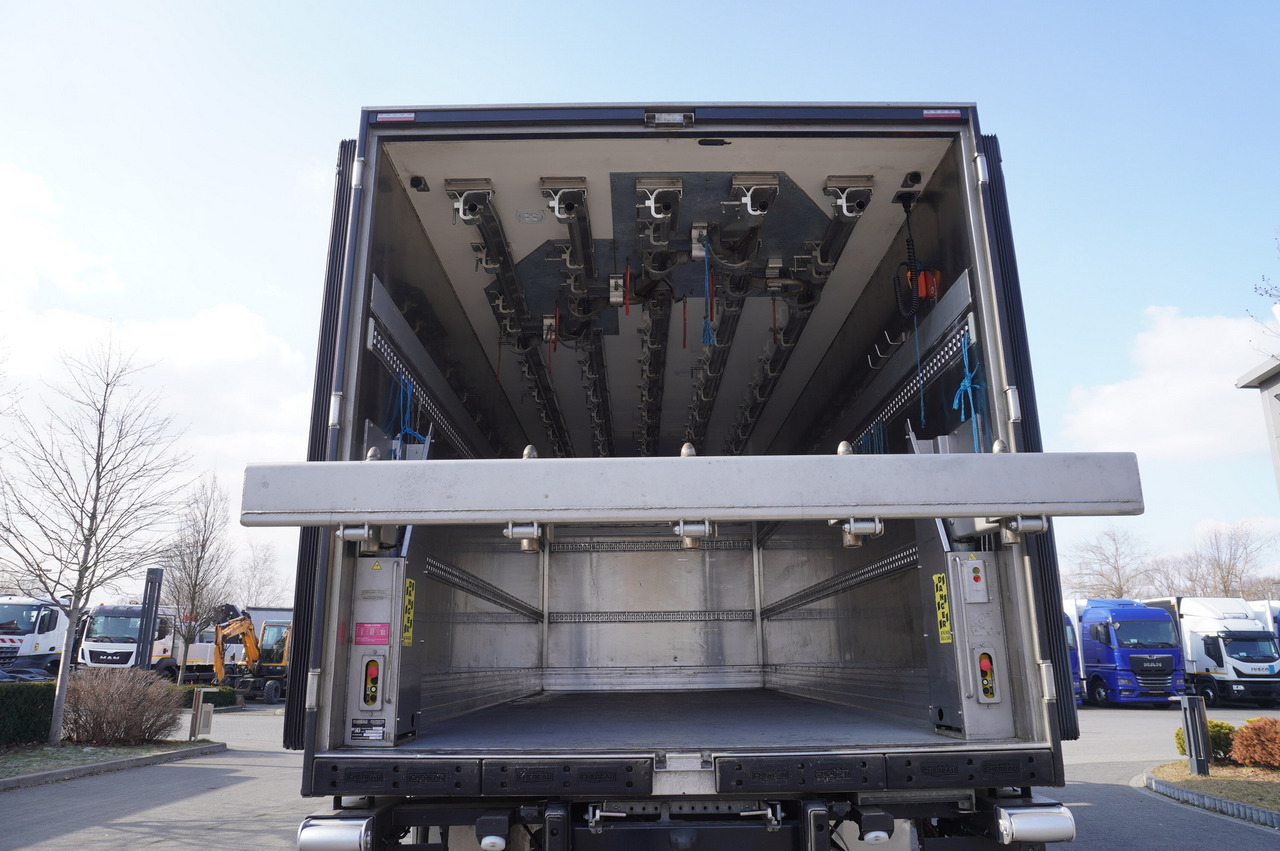 MAN TGM 18.320 / CHEREAU meat hook refrigerator / Carcass elevator - Refrigeraattori kuorma-auto: kuva MAN TGM 18.320 / CHEREAU meat hook refrigerator / Carcass elevator - Refrigeraattori kuorma-auto MAN TGM 18.320 / CHEREAU meat hook refrigerator / Carcass elevator - Refrigeraattori kuorma-auto: kuva MAN TGM 18.320 / CHEREAU meat hook refrigerator / Carcass elevator - Refrigeraattori kuorma-auto