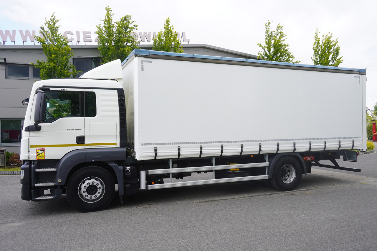 MAN TGS 18.440 / 19 EPAL curtainsider / Sleeper cab - Pressukapelli kuorma-auto: kuva MAN TGS 18.440 / 19 EPAL curtainsider / Sleeper cab - Pressukapelli kuorma-auto MAN TGS 18.440 / 19 EPAL curtainsider / Sleeper cab - Pressukapelli kuorma-auto: kuva MAN TGS 18.440 / 19 EPAL curtainsider / Sleeper cab - Pressukapelli kuorma-auto